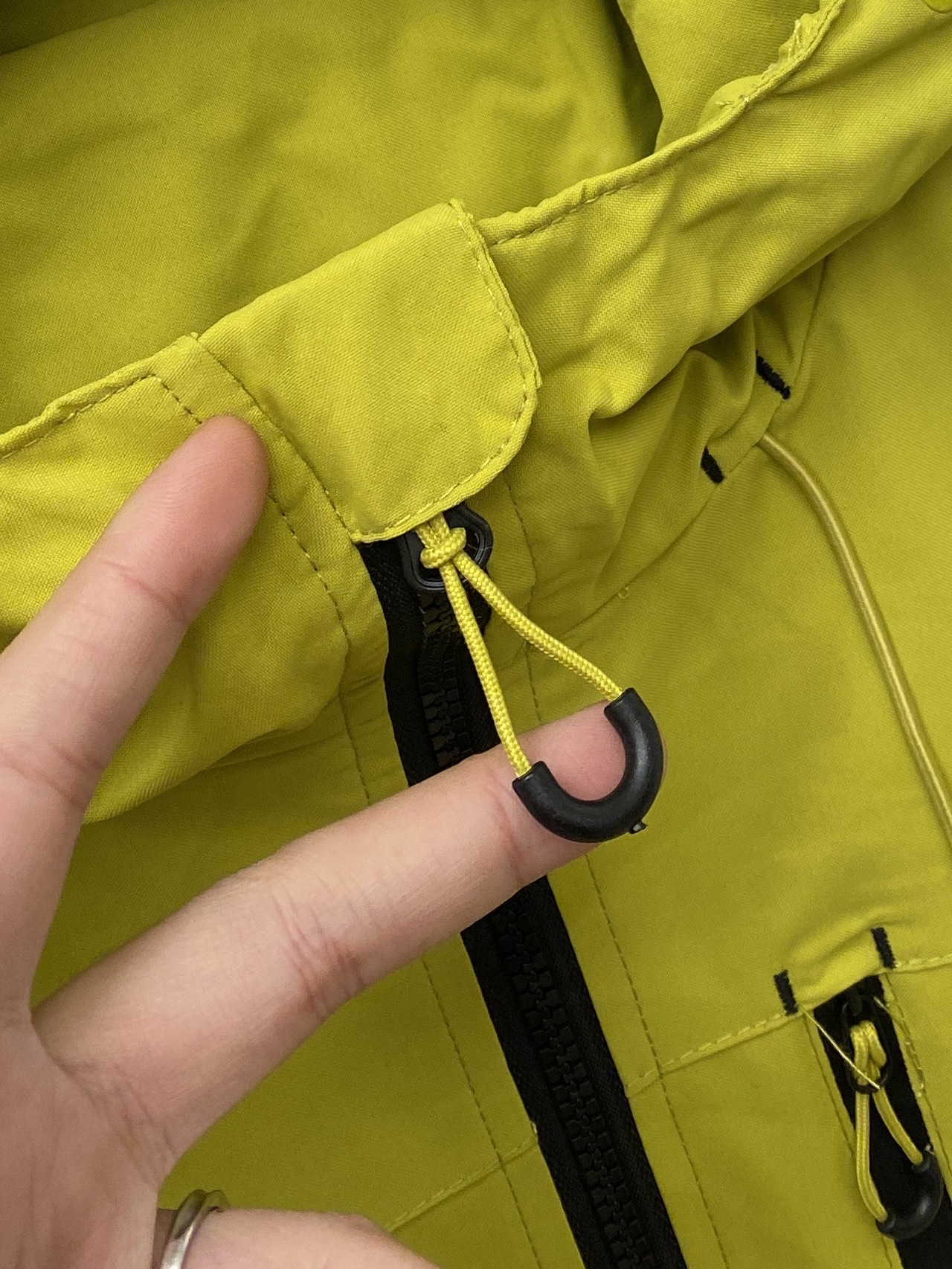 🌾退换！miu miu、2025新品夹克外套，时尚帅气，简约百搭款，胸前顶级印胶字母logo，定制原版面