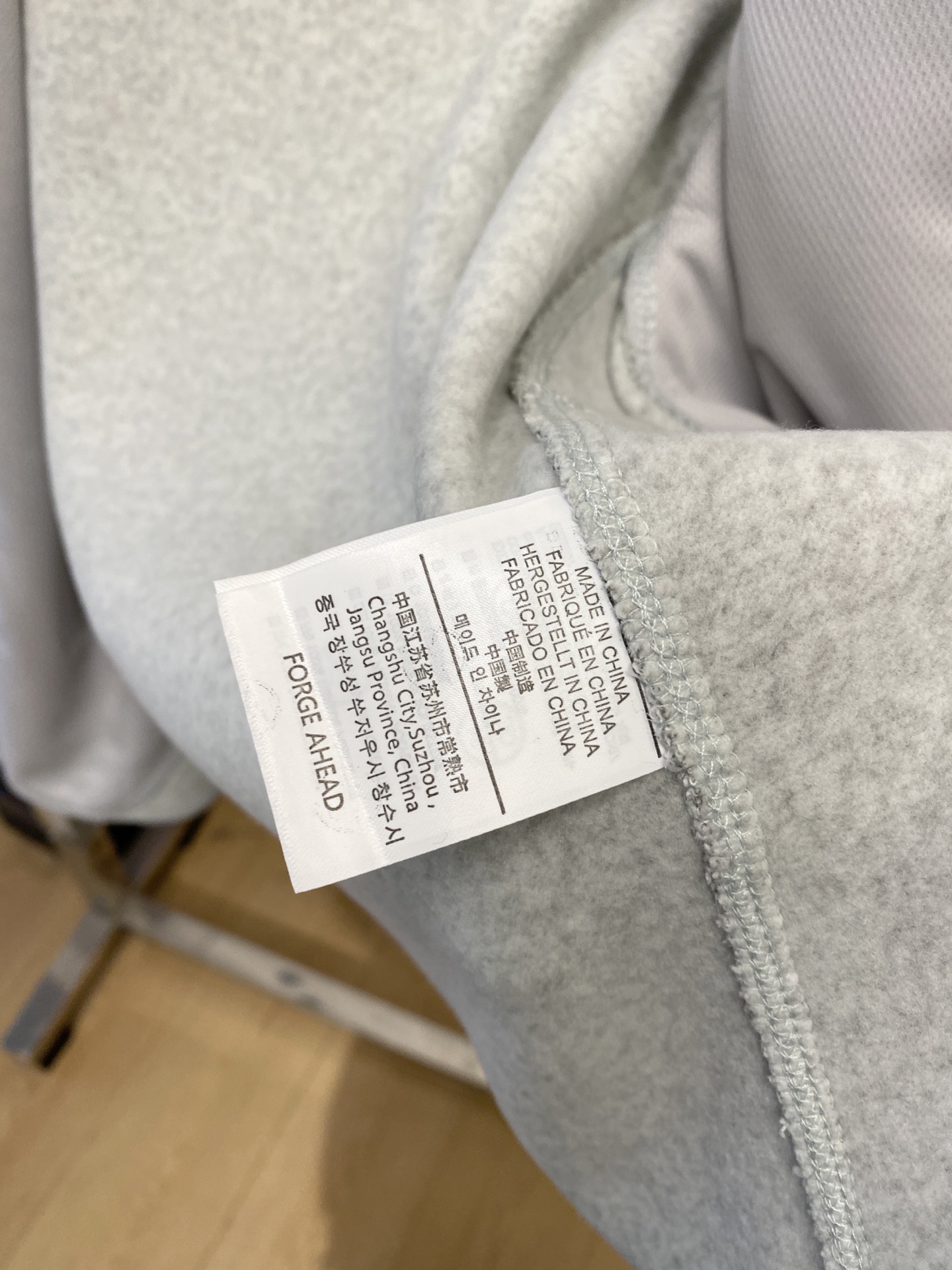 🌾退换！ 石头岛、2025新品卫衣外套，帅气时尚，胸前精致刺绣图案字母logo，简约百搭款。面料棉 不仅