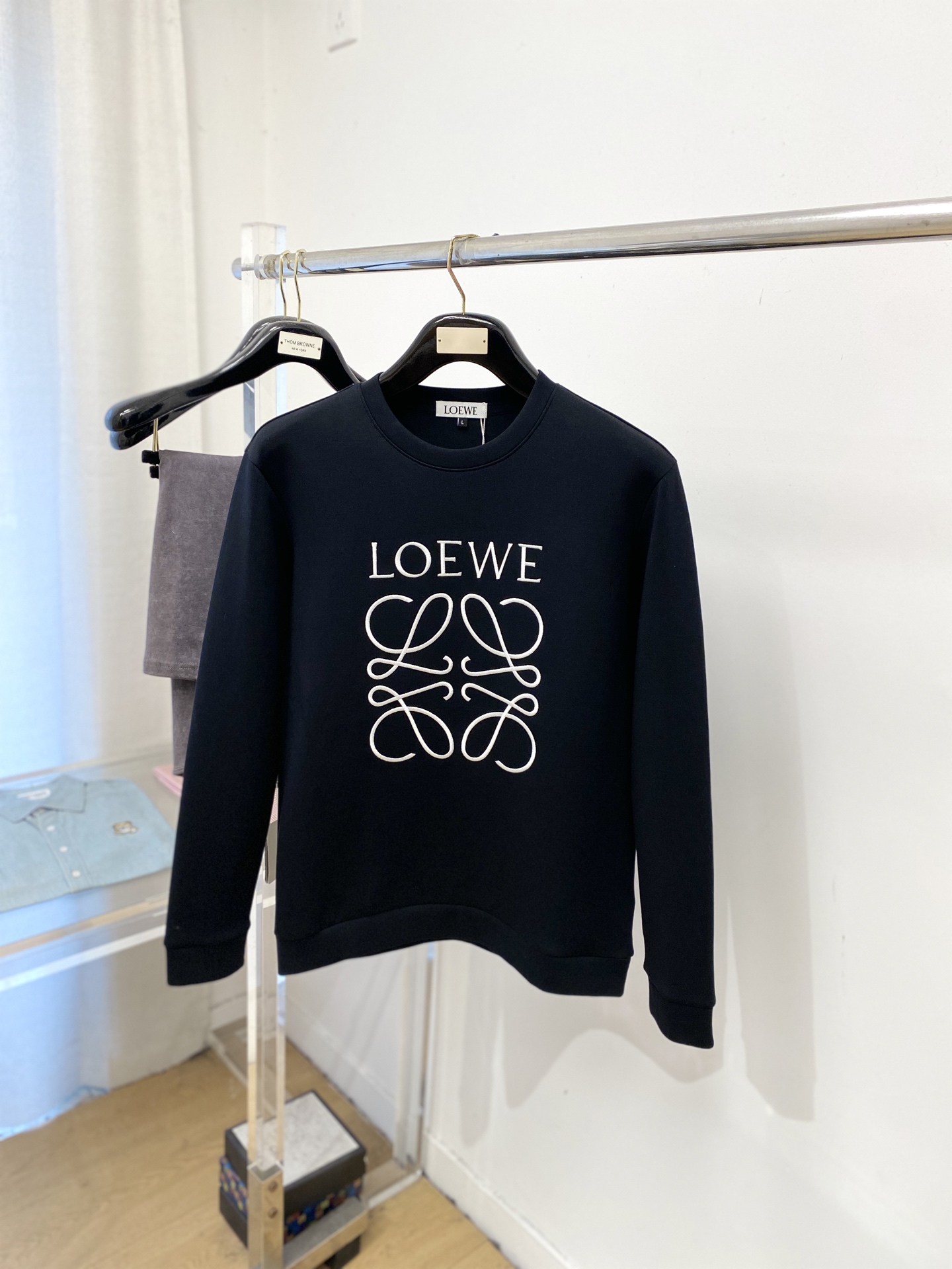 🌾退换！ 罗意威、2025新品长袖卫衣，帅气时尚，胸前精致刺绣图案字母logo，简约百搭款。面料棉 不仅