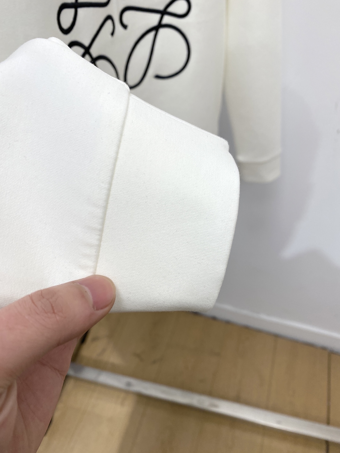 🌾退换！ 罗意威、2025新品长袖卫衣，帅气时尚，胸前精致刺绣图案字母logo，简约百搭款。面料棉 不仅