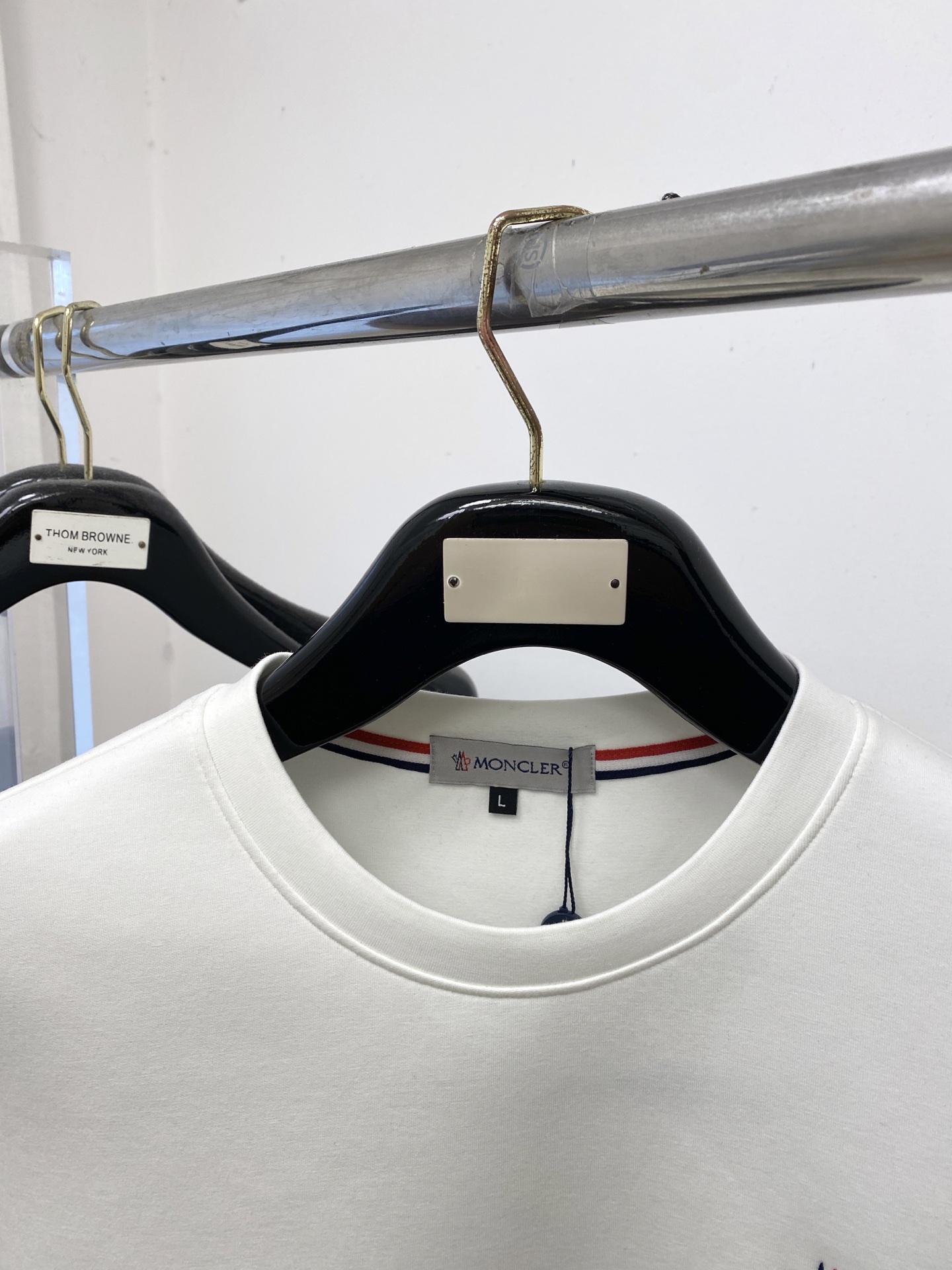 🌾退换！ 蒙口、2025新品长袖卫衣，帅气时尚，胸前精致刺绣图案logo，简约百搭款。面料棉 不仅挺括，