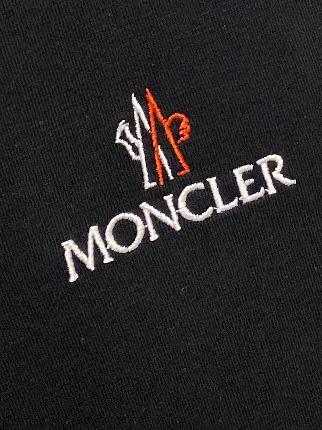 🌾退换！ 蒙口、2025新品长袖卫衣，帅气时尚，胸前精致刺绣字母图案logo，简约百搭款。面料棉 不仅挺