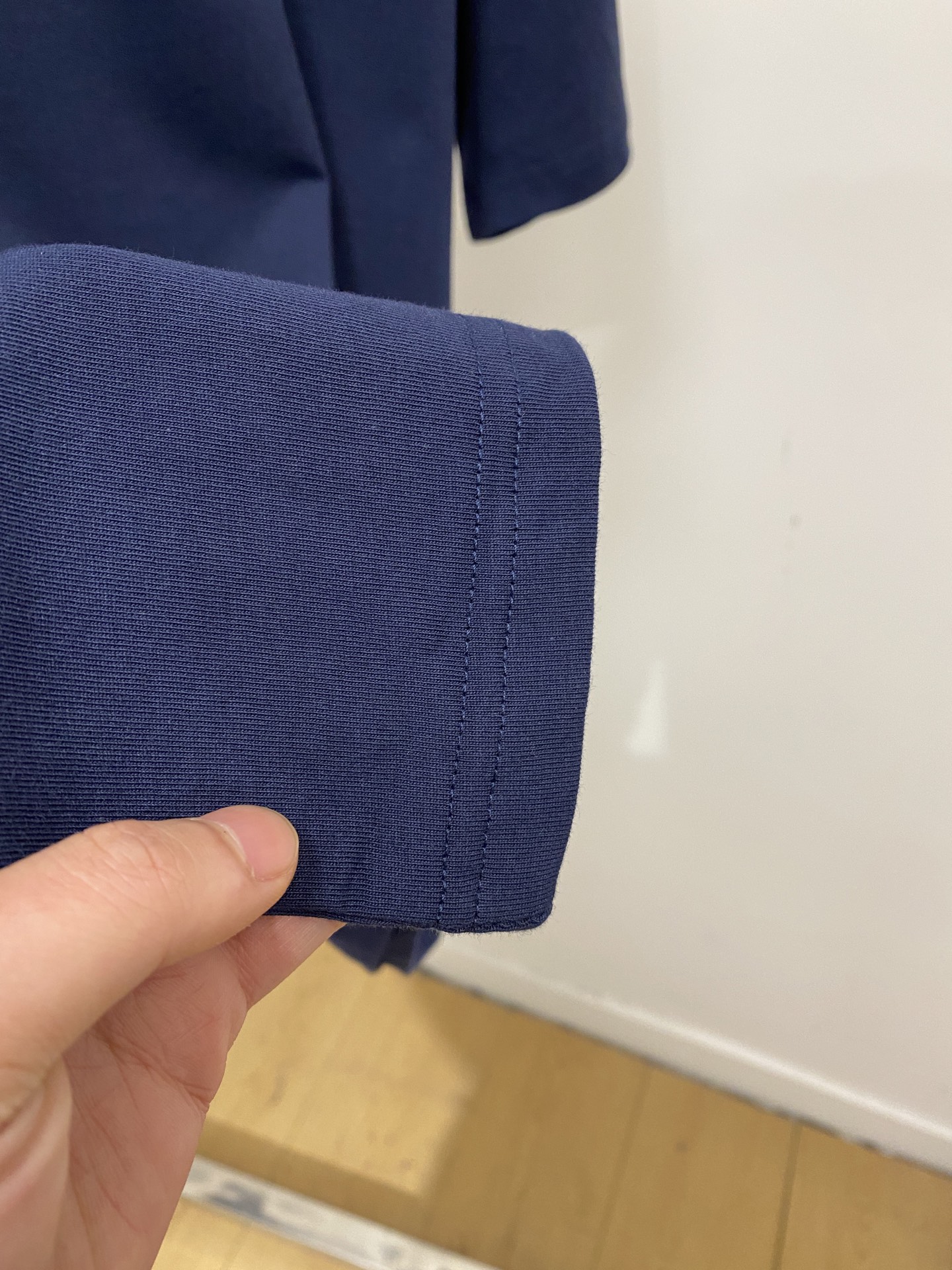 Celine 赛琳、2026新品短袖T恤，帅气时尚，简约百搭款。胸前精致刺绣图案logo，面料棉 不仅挺