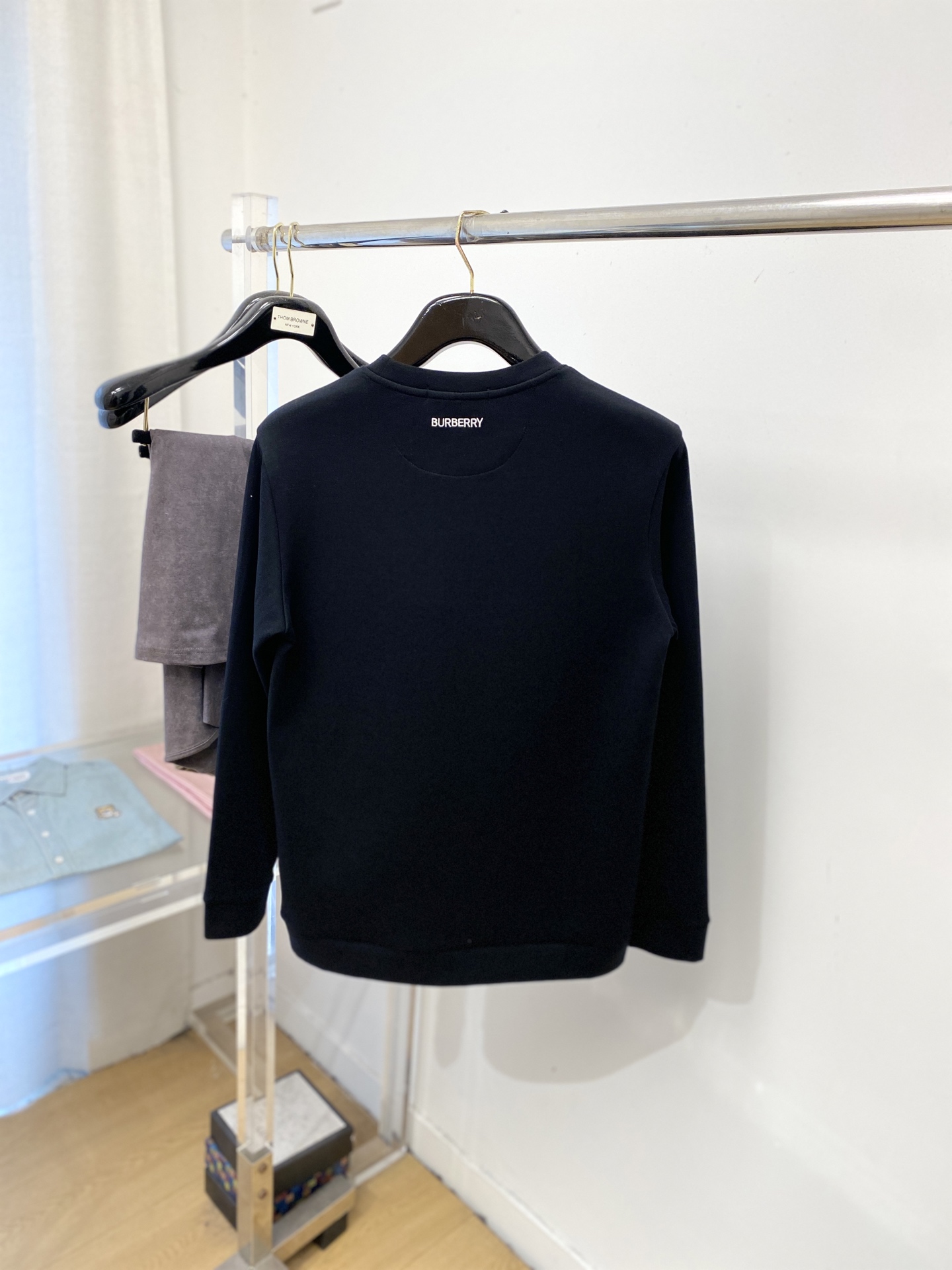 🌾退换！ 巴宝莉、2025新品长袖卫衣，帅气时尚，胸前顶级印花字母图案logo，简约百搭款。面料棉 不仅