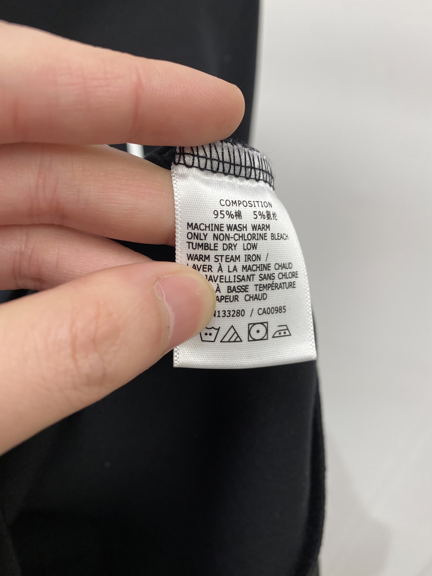 🌾退换！ 巴宝莉、2025新品长袖卫衣，帅气时尚，胸前顶级印胶字母logo，简约百搭款。面料棉 不仅挺括