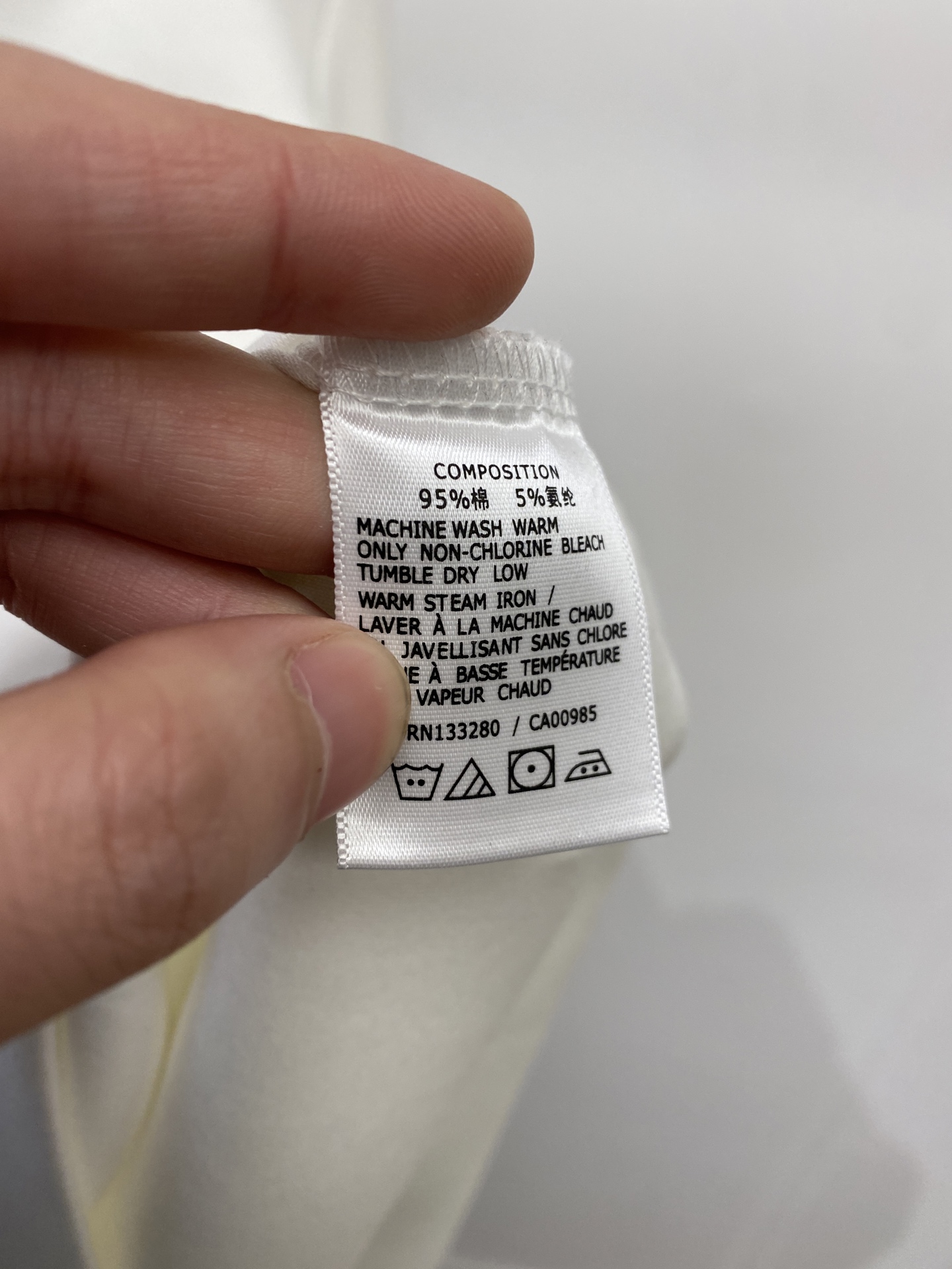 🌾退换！ 巴宝莉、2025新品长袖卫衣，帅气时尚，胸前顶级印胶字母logo，简约百搭款。面料棉 不仅挺括