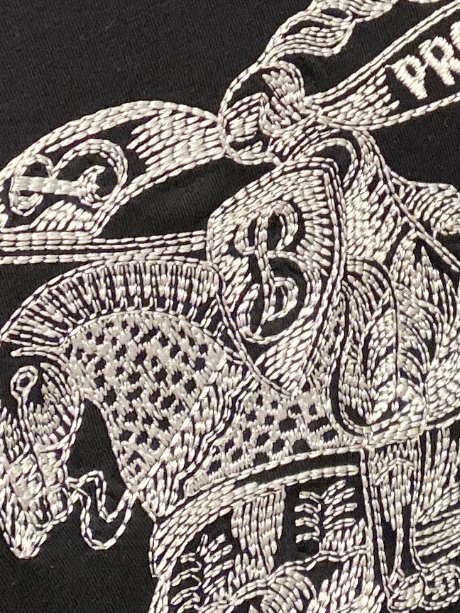 🌾退换！ 巴宝莉、2025新品长袖卫衣，帅气时尚，胸前精致刺绣图案字母logo，简约百搭款。面料棉 不仅