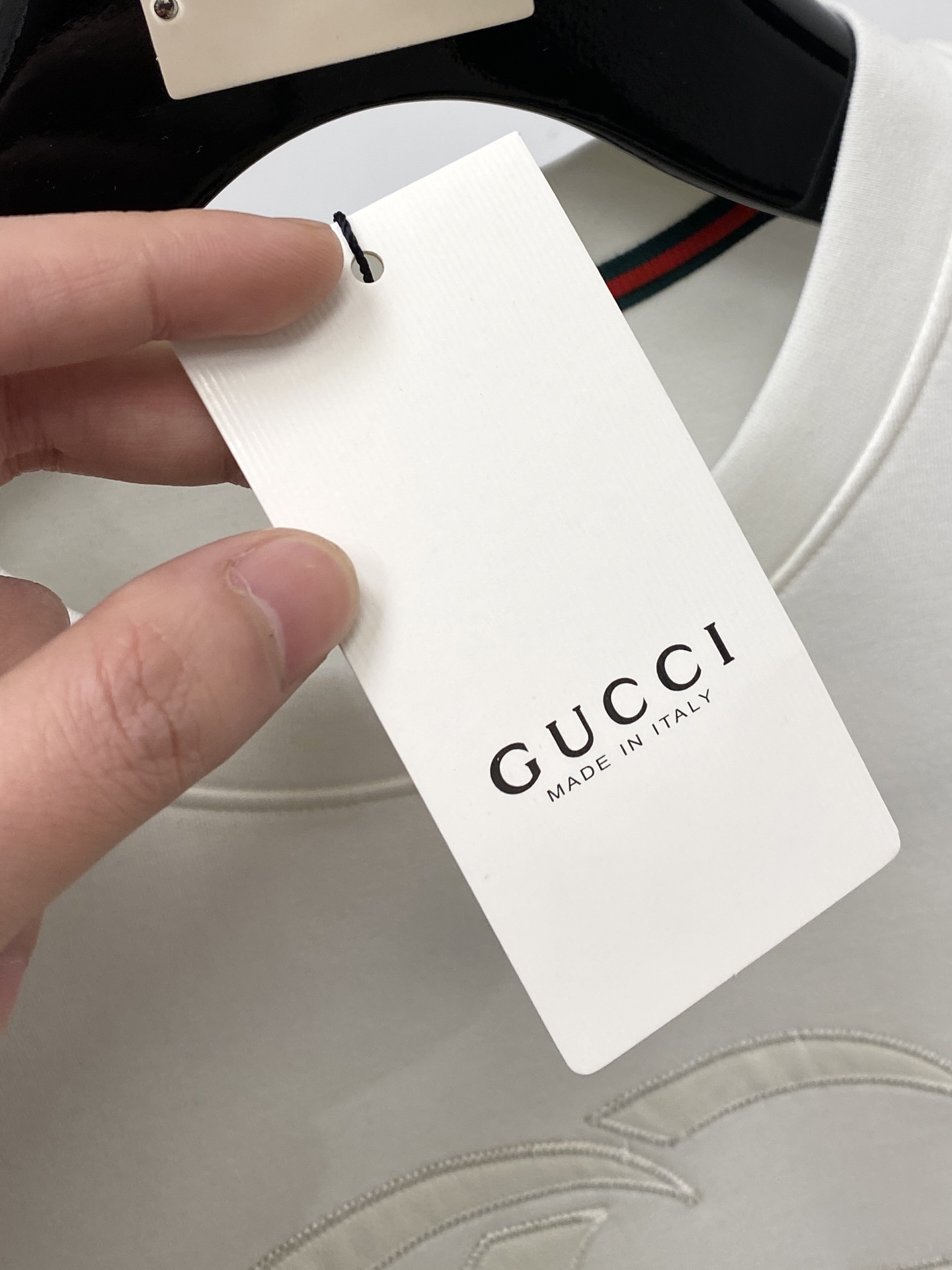 🌾退换！ 古奇、2025新品长袖卫衣，帅气时尚，胸前精致刺绣字母logo，简约百搭款。面料棉 不仅挺括，