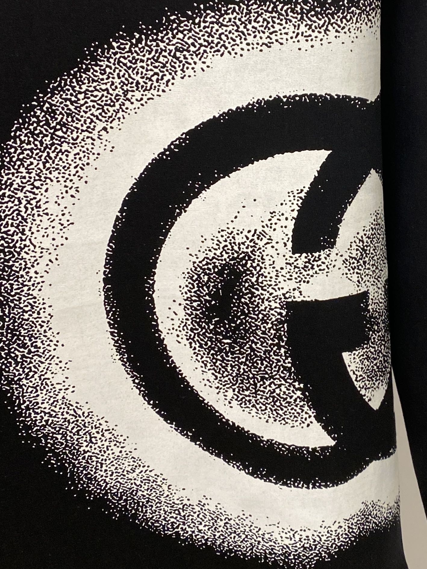 🌾退换！ 古奇、2025新品长袖卫衣，帅气时尚，衣下顶级印花字母logo，简约百搭款。面料棉 不仅挺括，