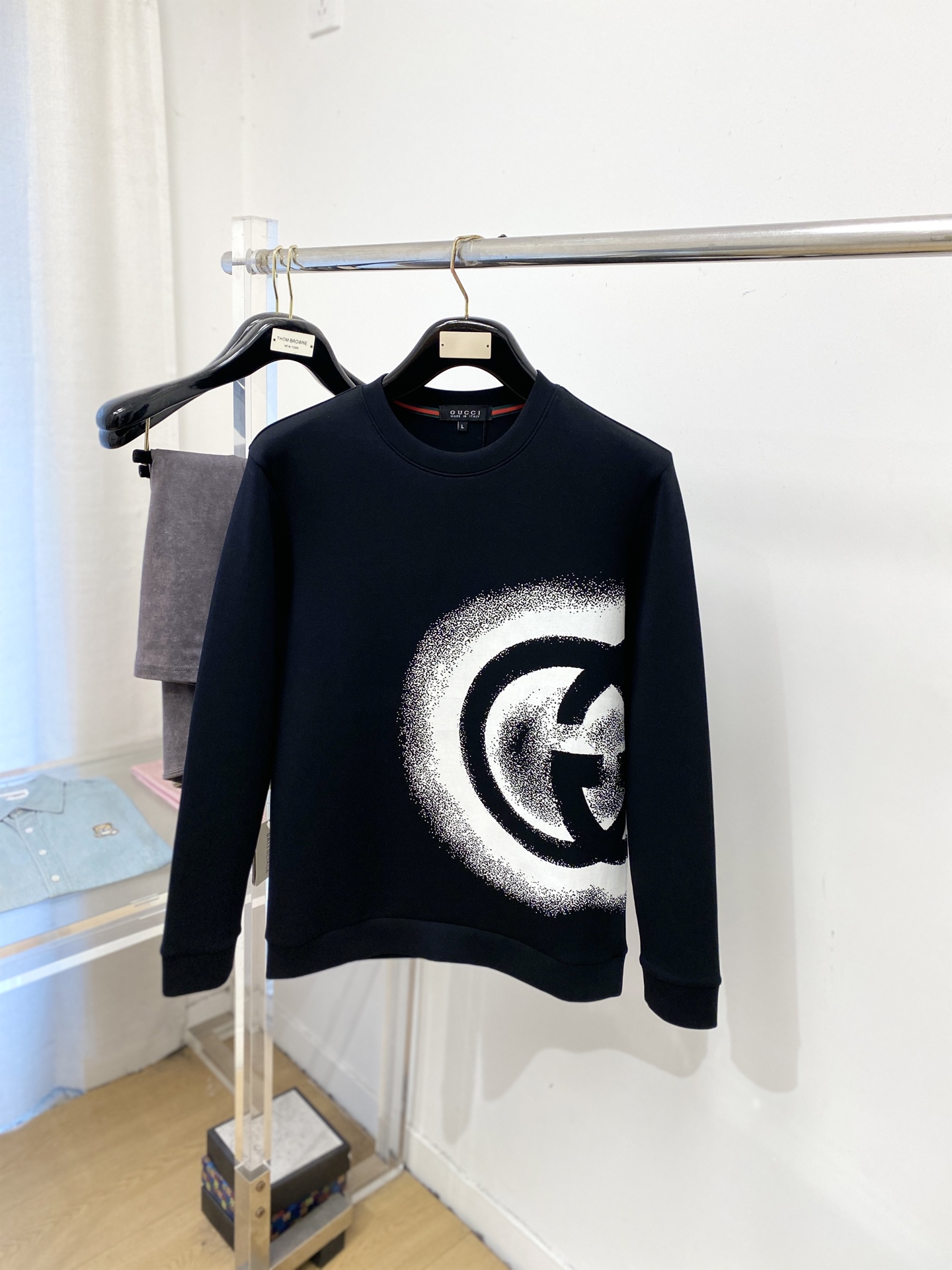 🌾退换！ 古奇、2025新品长袖卫衣，帅气时尚，衣下顶级印花字母logo，简约百搭款。面料棉 不仅挺括，