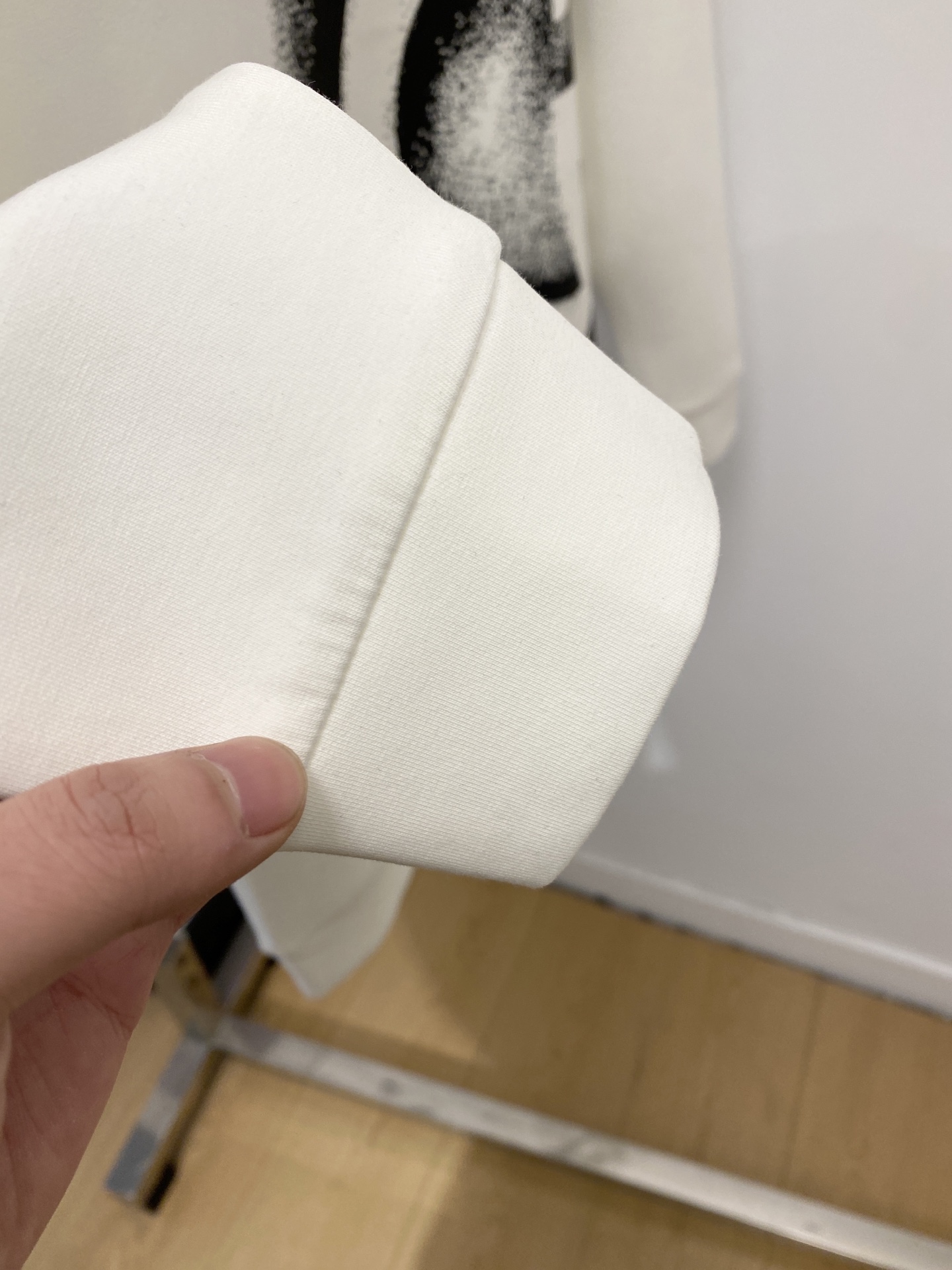 🌾退换！ 古奇、2025新品长袖卫衣，帅气时尚，衣下顶级印花字母logo，简约百搭款。面料棉 不仅挺括，