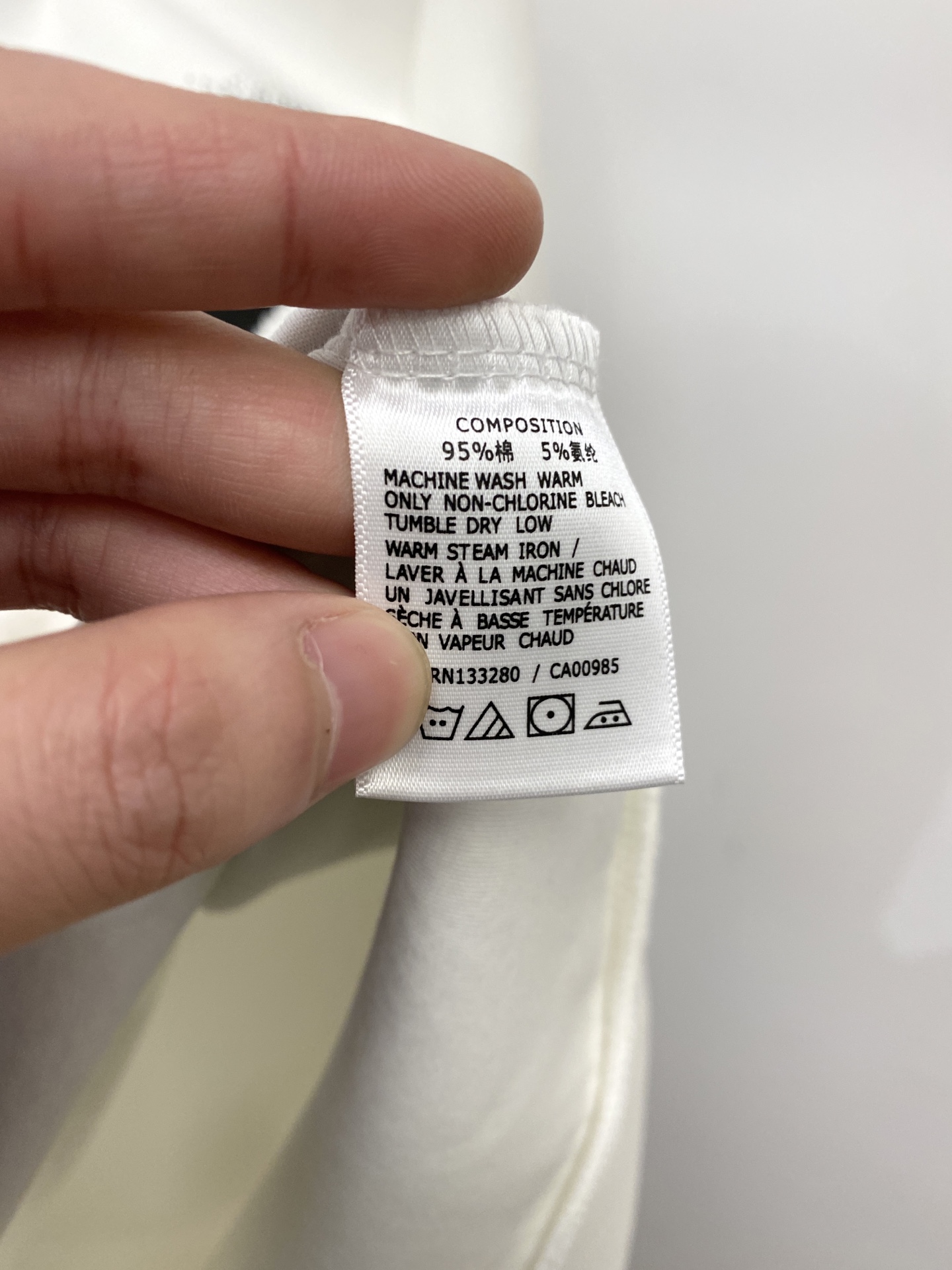 🌾退换！ 古奇、2025新品长袖卫衣，帅气时尚，衣下顶级印花字母logo，简约百搭款。面料棉 不仅挺括，