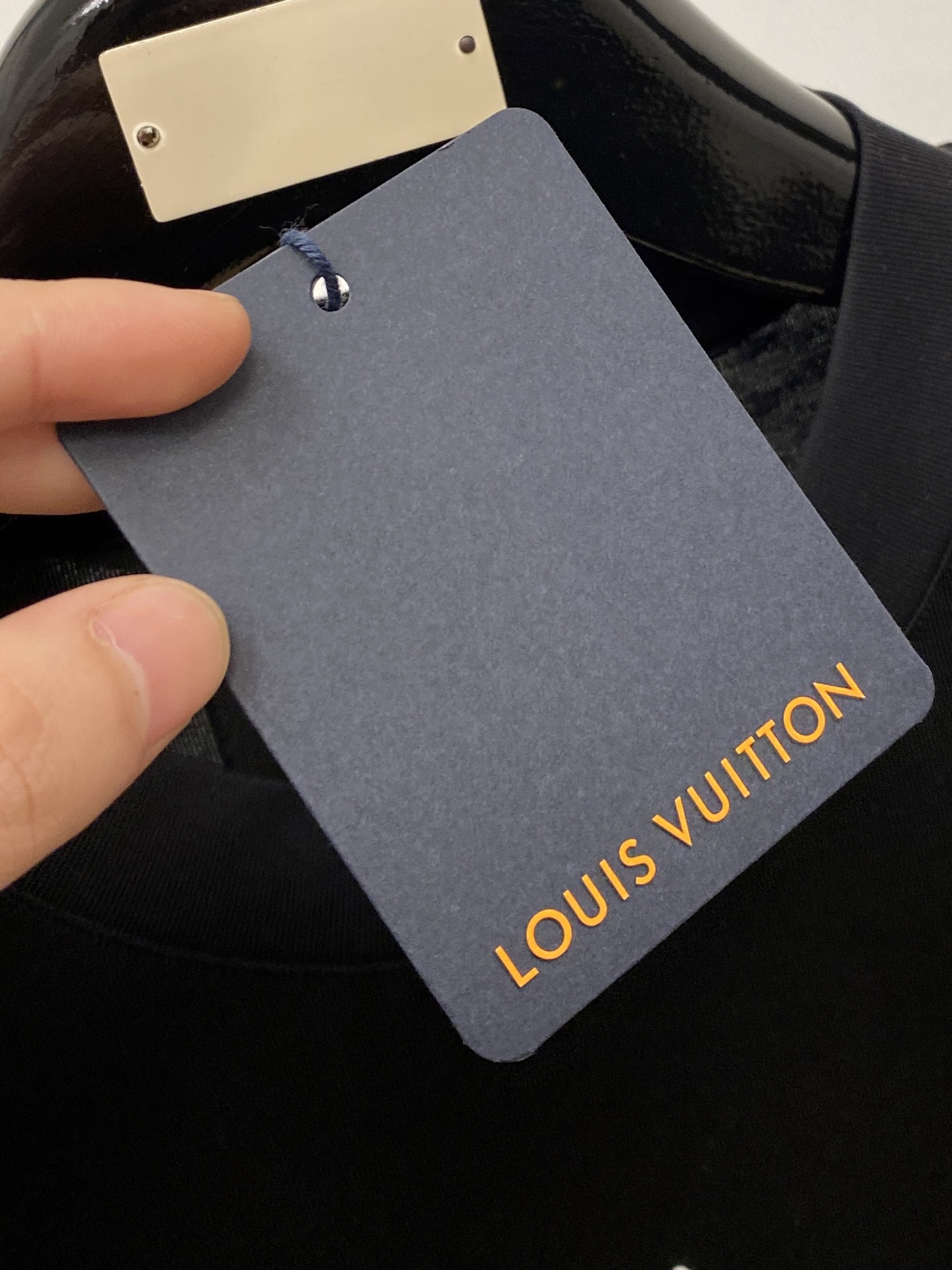 🌾退换！路易威登、2025新品短袖T恤，帅气时尚，胸前顶级印胶图案字母logo，简约百搭款。面料棉 不仅