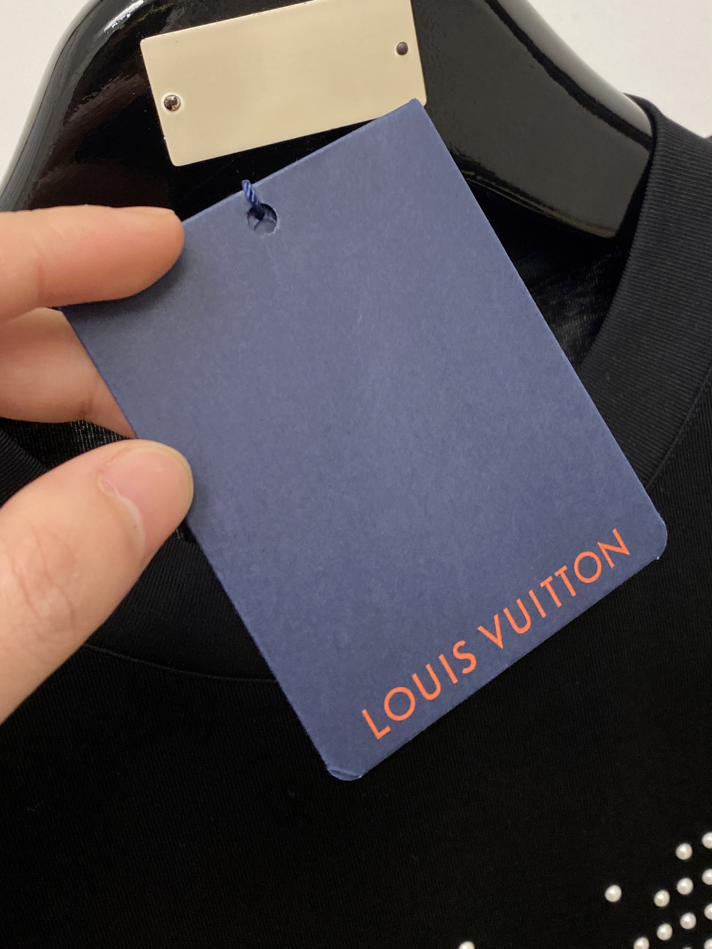 🌾退换！路易威登、2025新品短袖T恤，帅气时尚，胸口顶级印胶图案字母logo，简约百搭款。面料棉 不仅