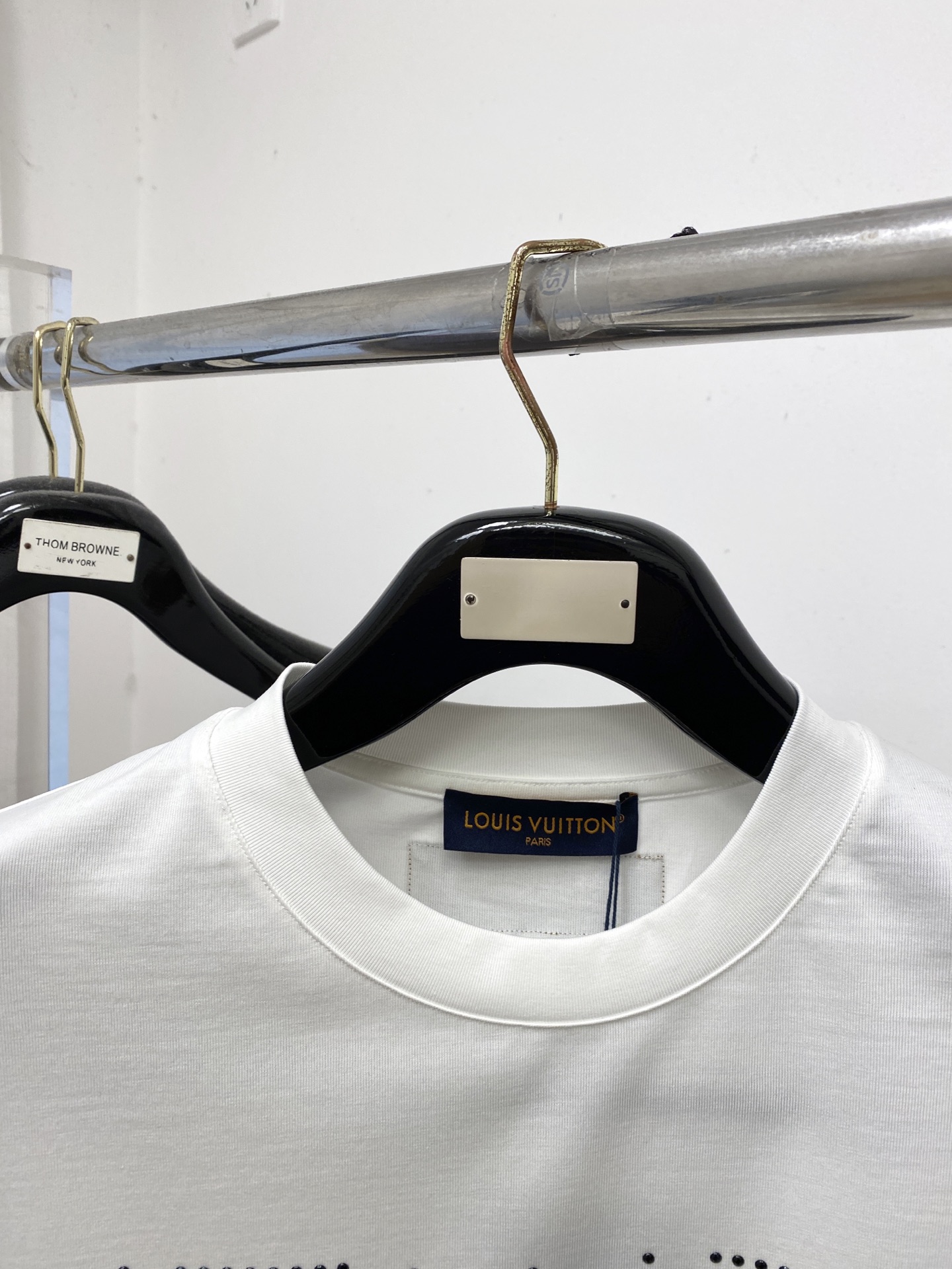 🌾退换！路易威登、2025新品短袖T恤，帅气时尚，胸口顶级印胶图案字母logo，简约百搭款。面料棉 不仅