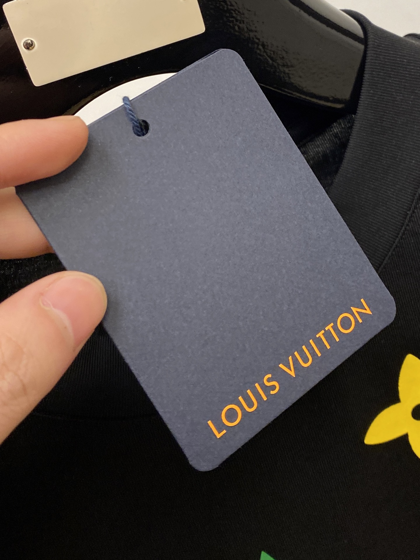 🌾退换！路易威登、2025新品短袖T恤，帅气时尚，胸前顶级印花图案字母logo，简约百搭款。面料棉 不仅