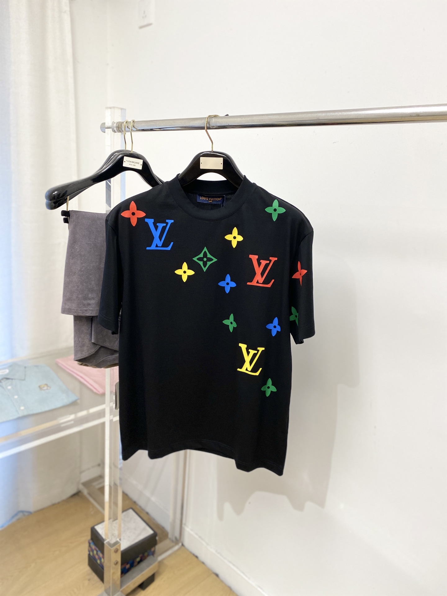 🌾退换！路易威登、2025新品短袖T恤，帅气时尚，胸前顶级印花图案字母logo，简约百搭款。面料棉 不仅