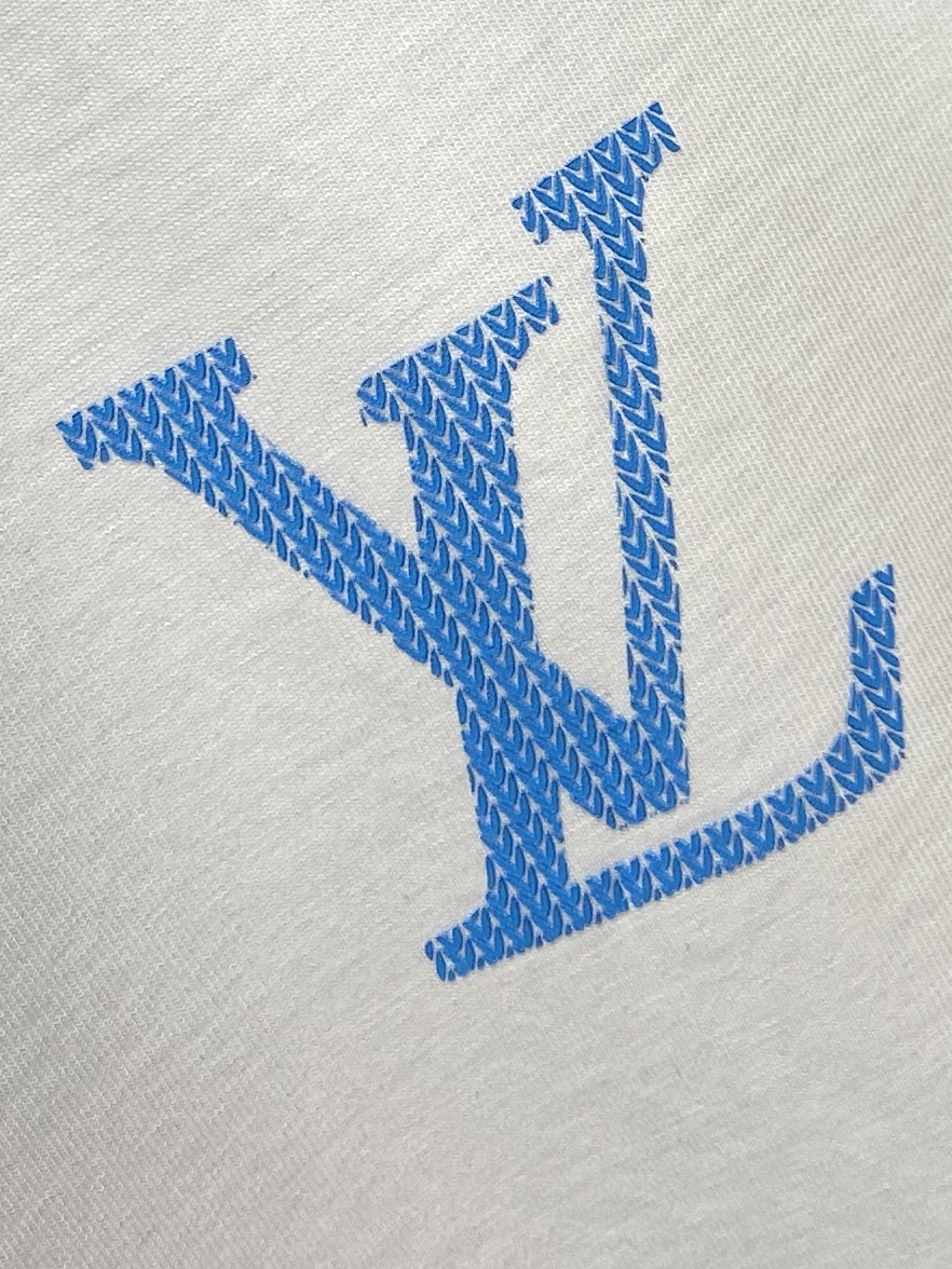 🌾退换！路易威登、2025新品短袖T恤，帅气时尚，胸前顶级印花字母logo，简约百搭款。面料棉 不仅挺括