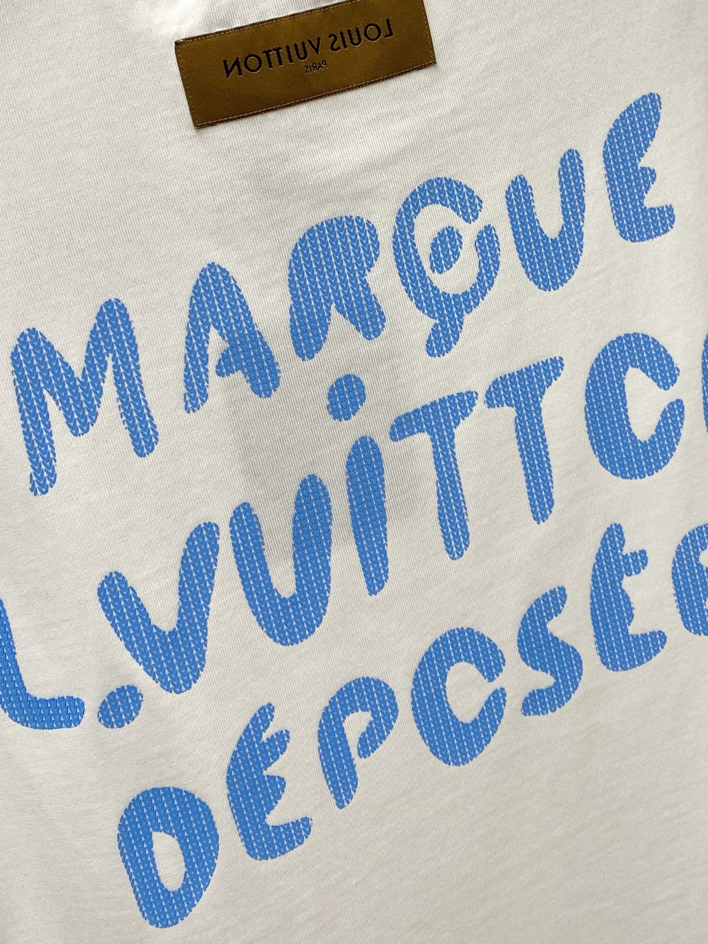 🌾退换！路易威登、2025新品短袖T恤，帅气时尚，胸前顶级印花字母logo，简约百搭款。面料棉 不仅挺括