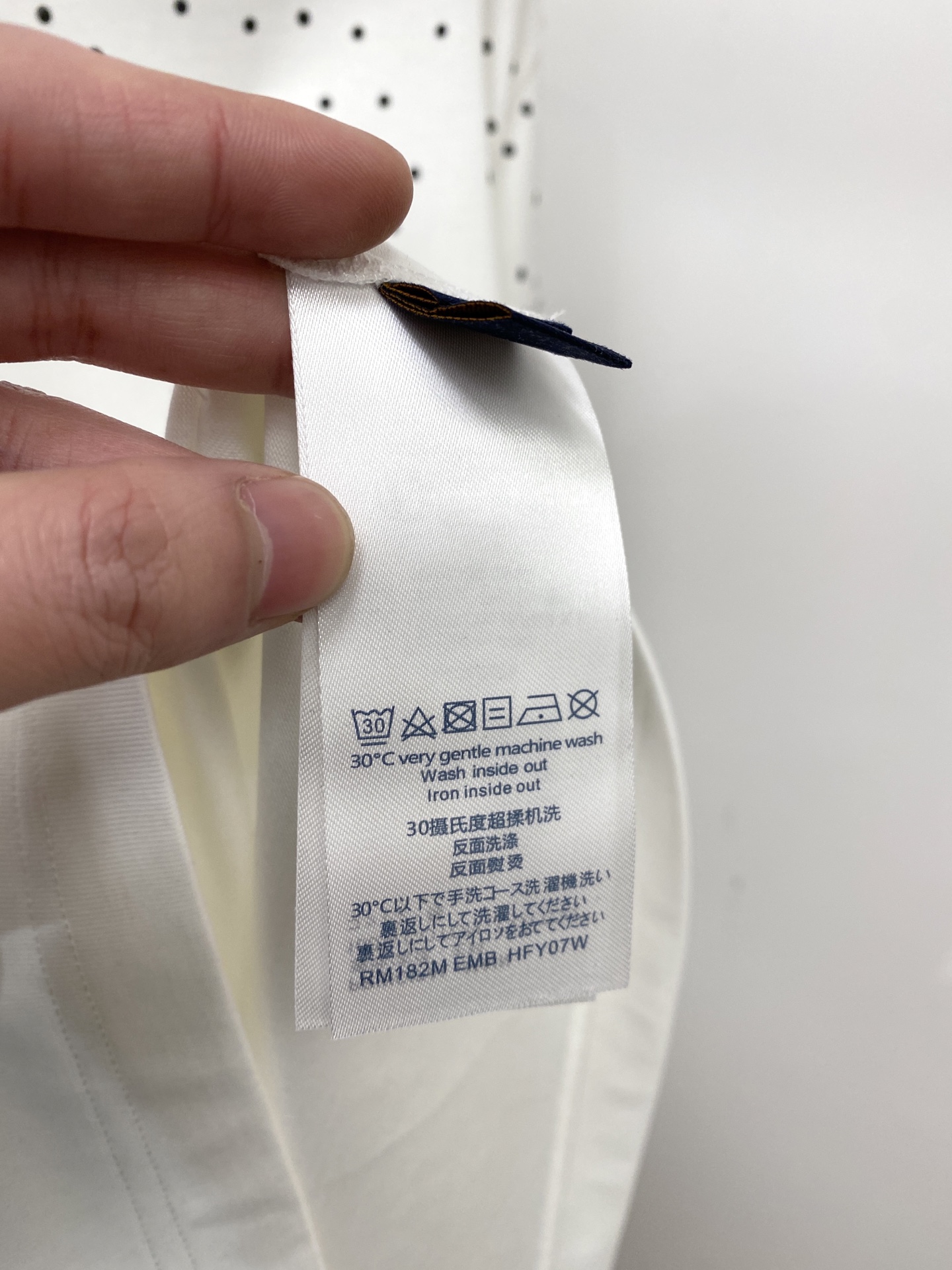 🌾退换！路易威登、2025新品短袖T恤，帅气时尚，胸前顶级印花字母logo，简约百搭款。面料棉 不仅挺括