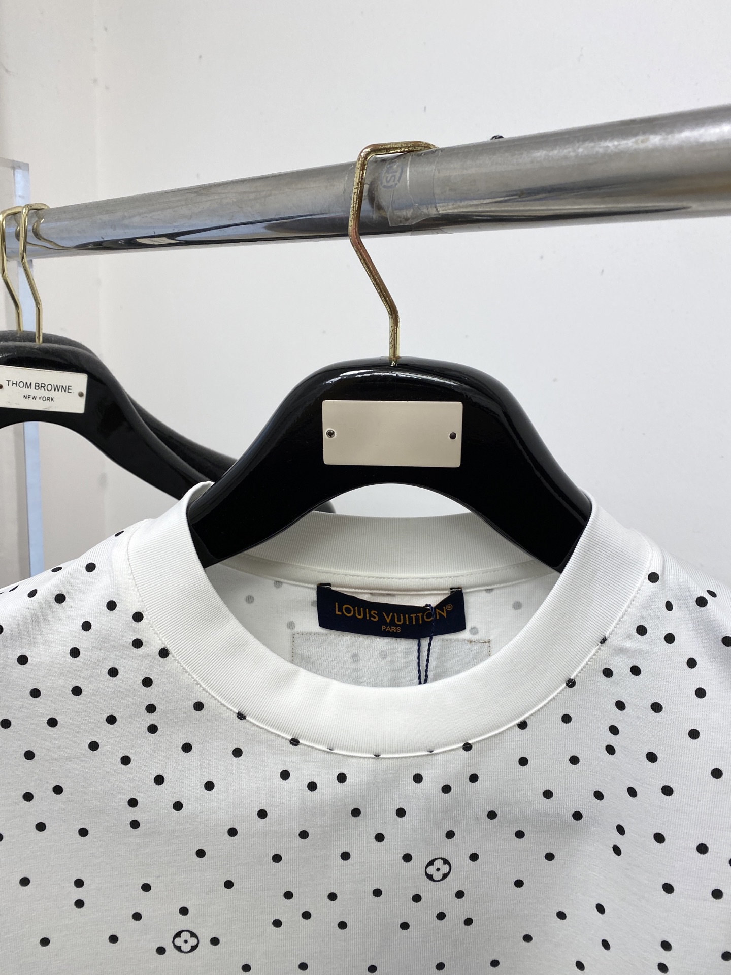 🌾退换！路易威登、2025新品短袖T恤，帅气时尚，胸前顶级印花字母logo，简约百搭款。面料棉 不仅挺括