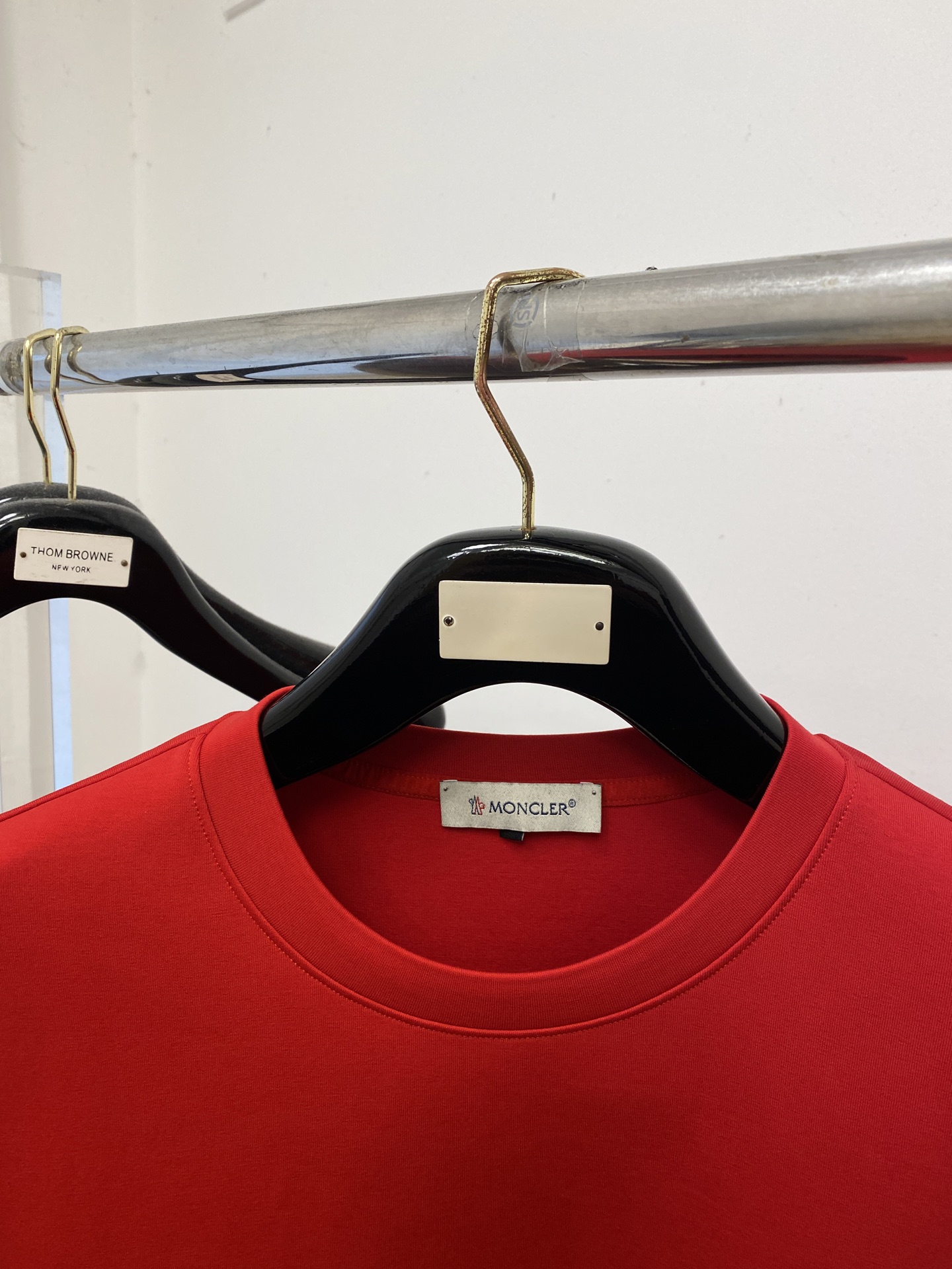 🌾退换！ 蒙口、2025新品卫衣，帅气时尚，胸前刺绣装饰图案logo，简约百搭款。面料棉 不仅挺括，保持