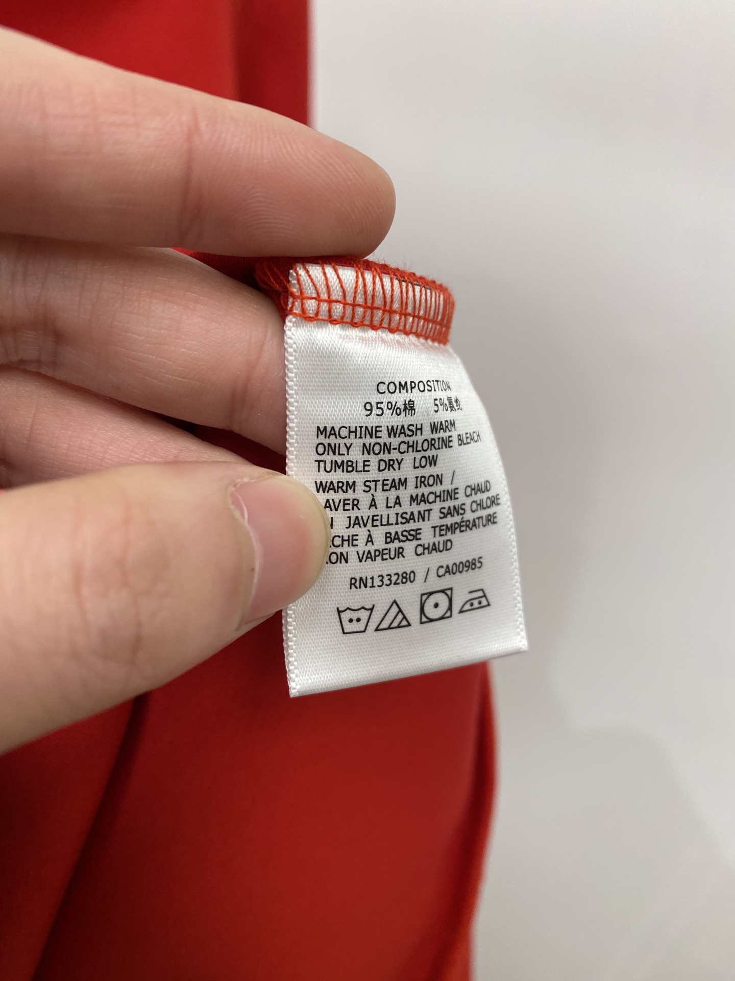 🌾退换！ 巴宝莉、2025新品卫衣，帅气时尚，胸前刺绣装饰图案logo，简约百搭款。面料棉 不仅挺括，保