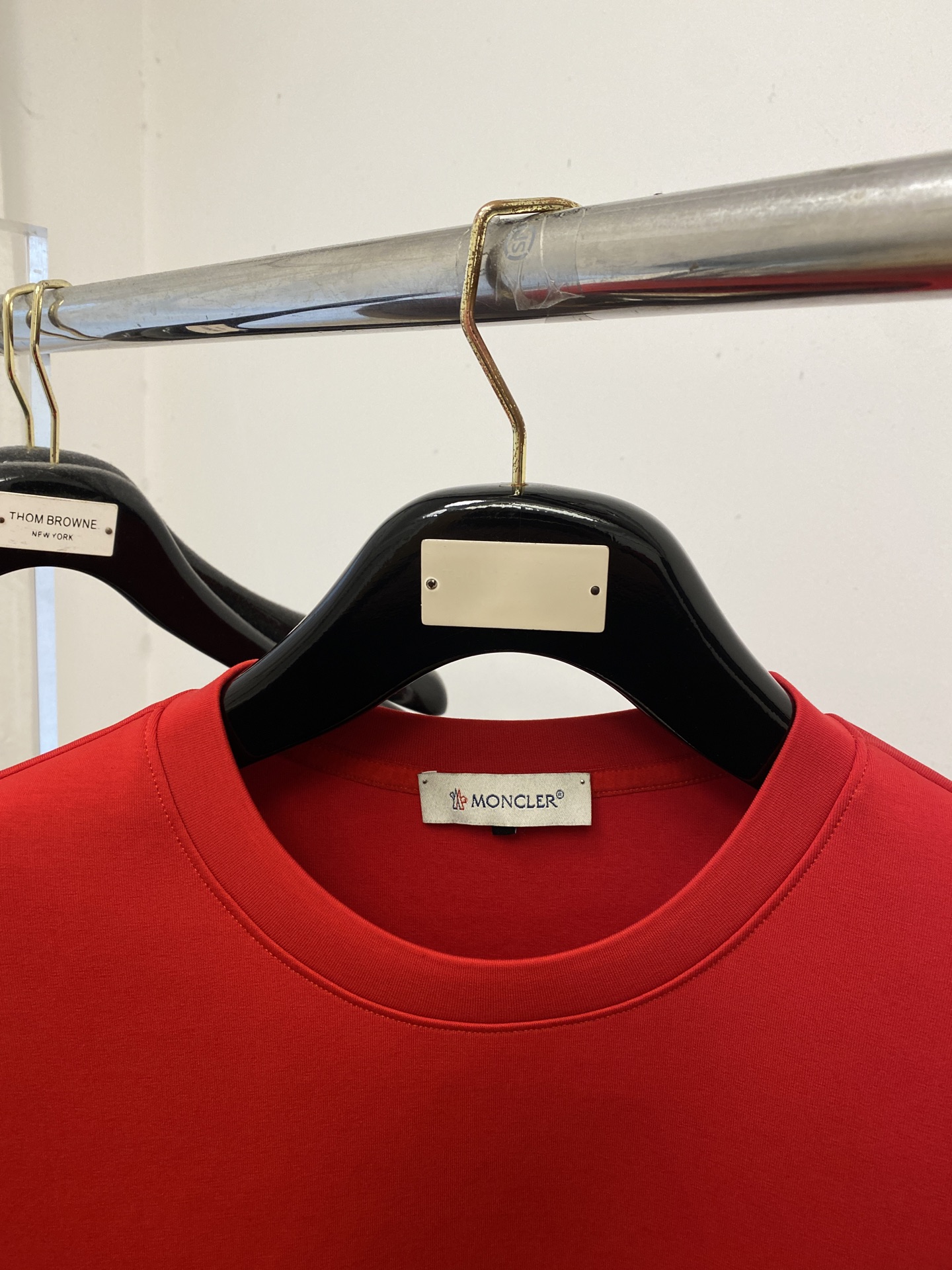 🌾退换！ 蒙口、2025新品卫衣，帅气时尚，胸前刺绣装饰图案logo，简约百搭款。面料棉 不仅挺括，保持