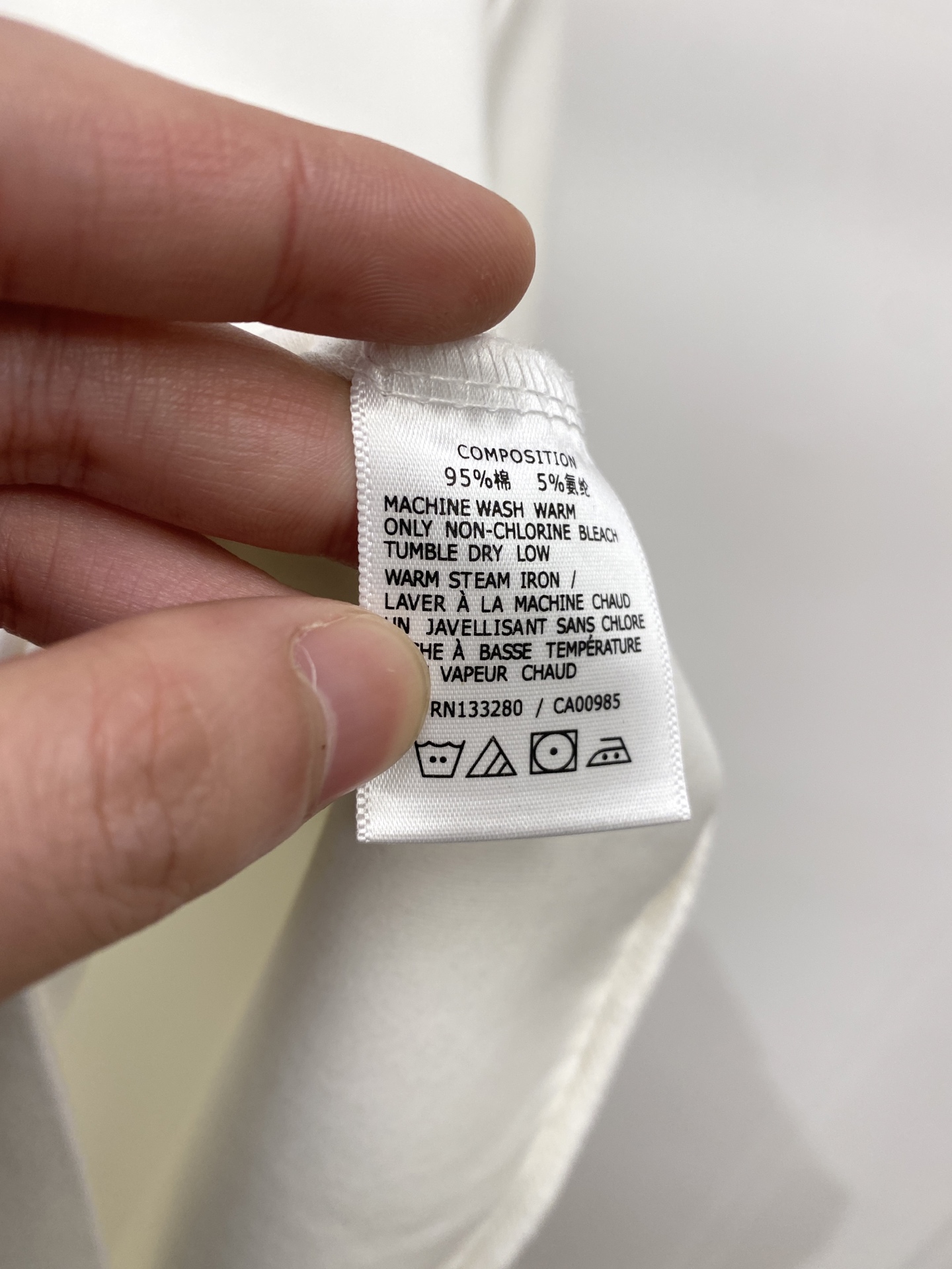 🌾退换！ 路易威登、2025新品长袖卫衣，帅气时尚，胸口精致刺绣字母logo，简约百搭款。面料棉 不仅挺