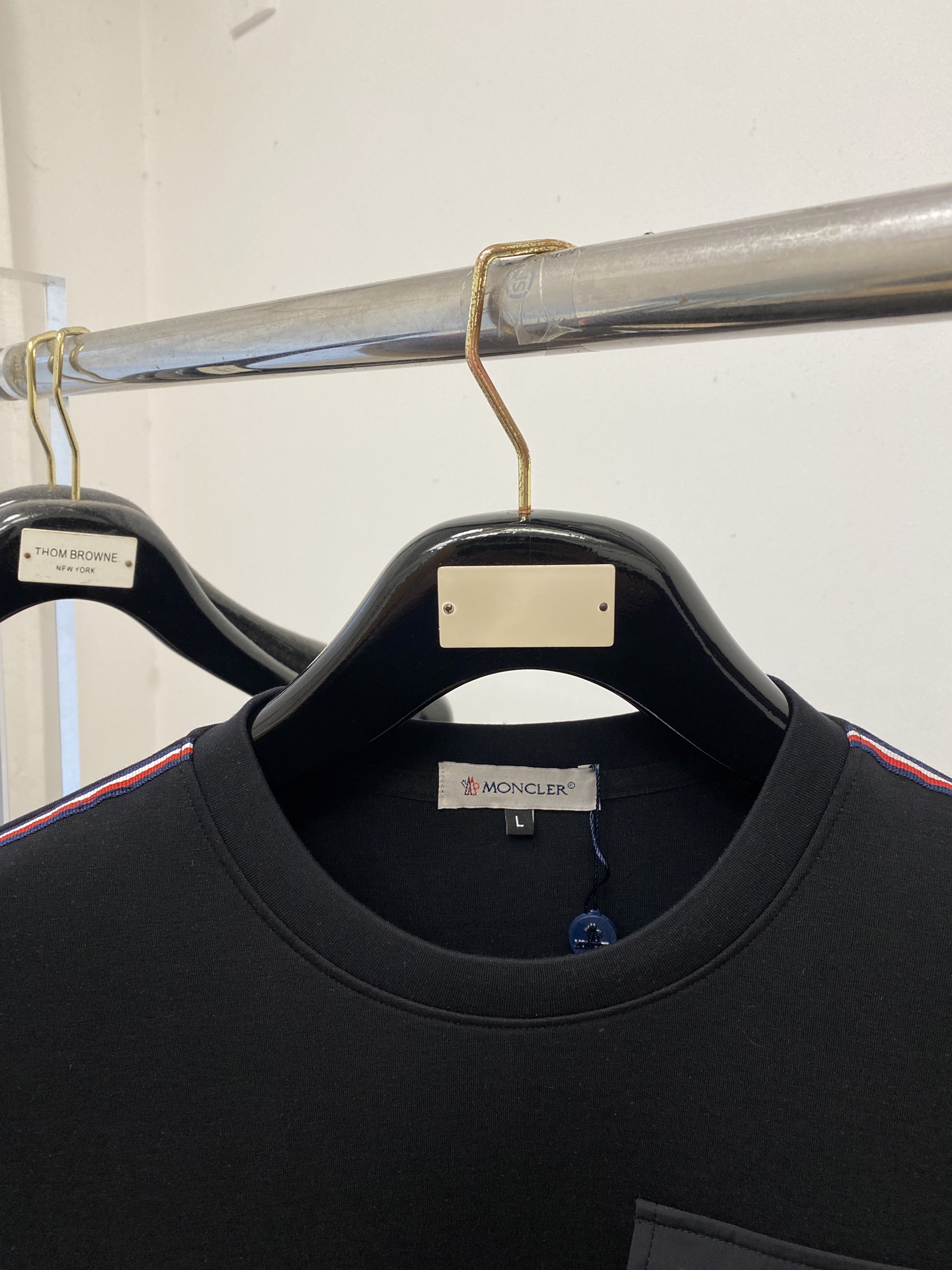 🌾退换！ 蒙口、2025新品长袖卫衣，帅气时尚，胸前刺绣装饰图案logo，简约百搭款。面料棉 不仅挺括，