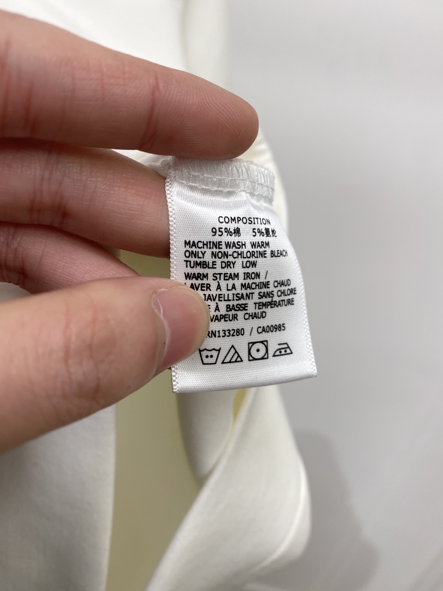 🌾退换！ 路易威登、2025新品长袖卫衣，帅气时尚，胸前精致刺绣字母logo，简约百搭款。面料棉 不仅挺