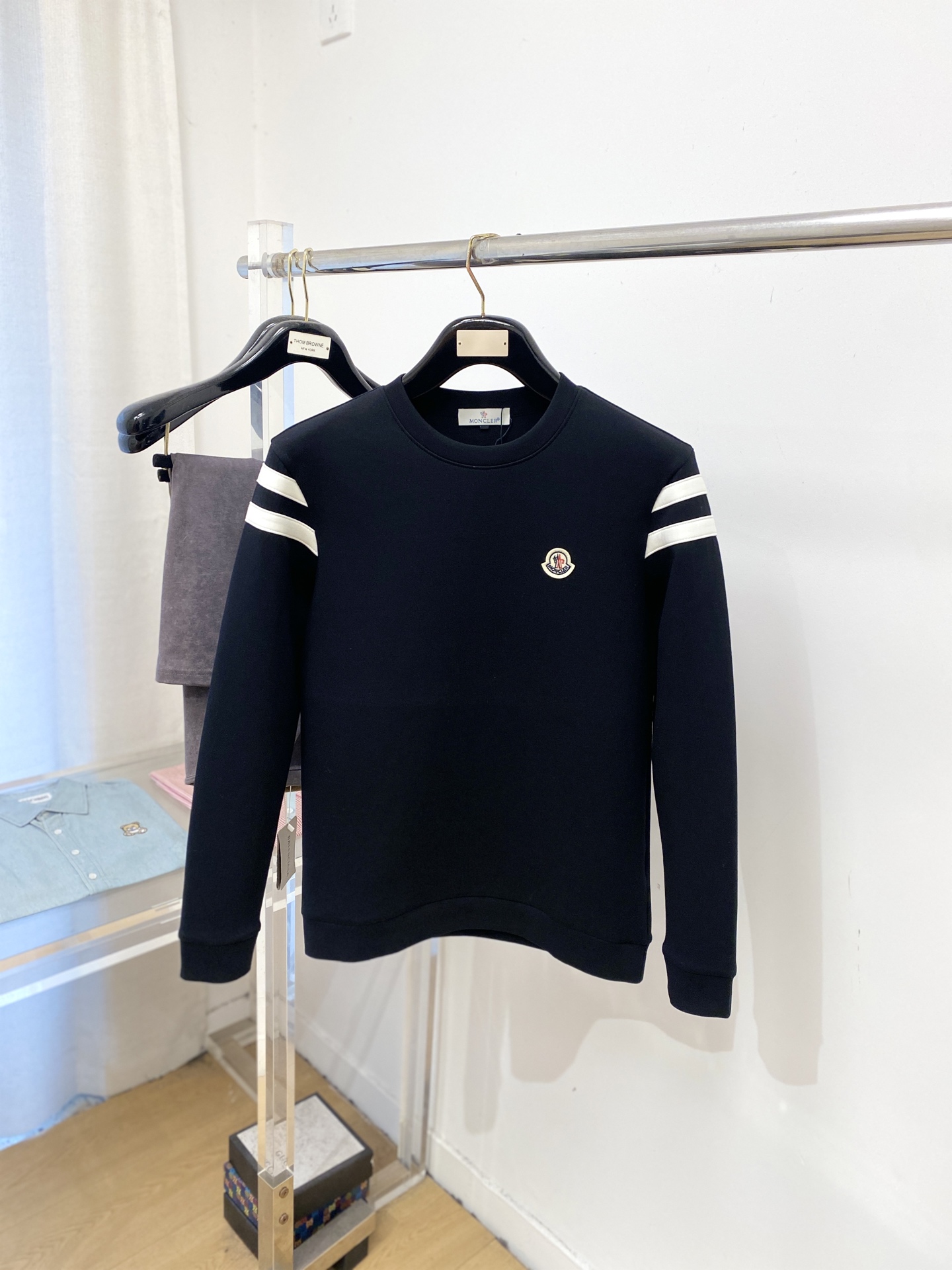 🌾退换！ 蒙口、2025新品长袖卫衣，帅气时尚，胸前刺绣装饰图案logo，简约百搭款。面料棉 不仅挺括，