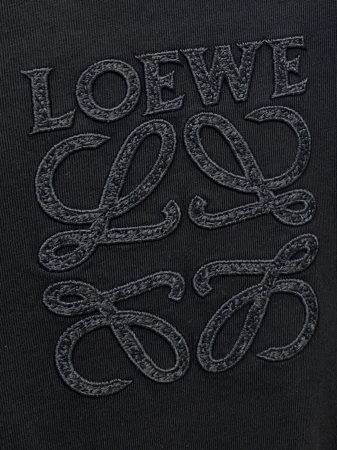 🌾退换！ 罗意威、2025新品短袖T恤，帅气时尚，胸前精致刺绣图案字母logo，简约百搭款。面料棉 不仅