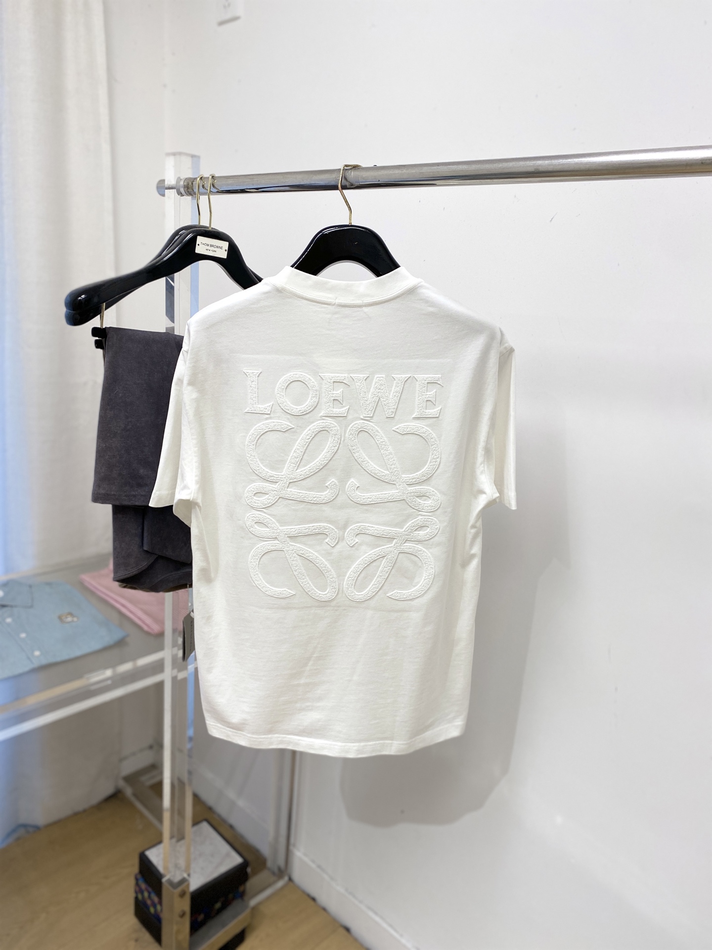 🌾退换！ 罗意威、2025新品短袖T恤，帅气时尚，胸前精致刺绣图案字母logo，简约百搭款。面料棉 不仅