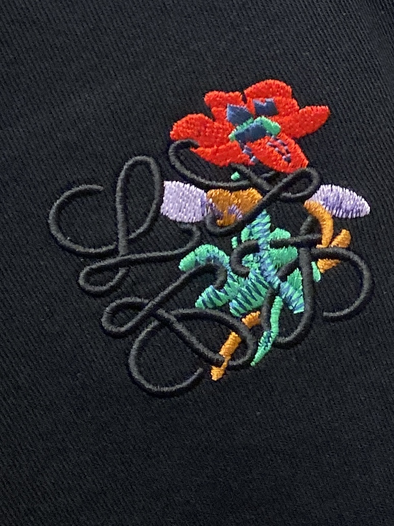 ￼ 🌾退换！ 罗意威、2025新品短袖T恤，帅气时尚，胸前精致刺绣图案logo，简约百搭款。面料棉 不仅