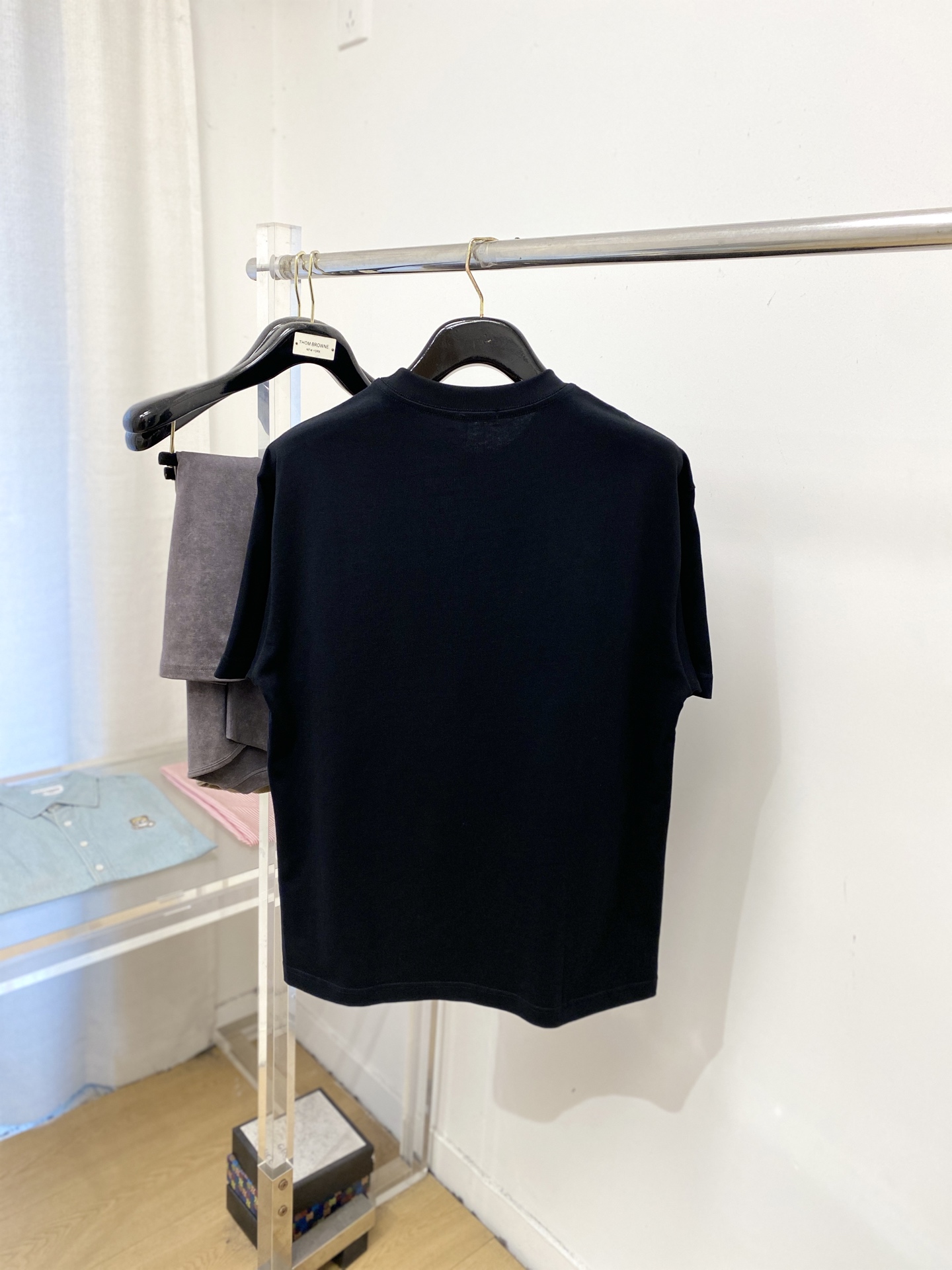 ￼ 🌾退换！ 罗意威、2025新品短袖T恤，帅气时尚，胸前精致刺绣图案logo，简约百搭款。面料棉 不仅