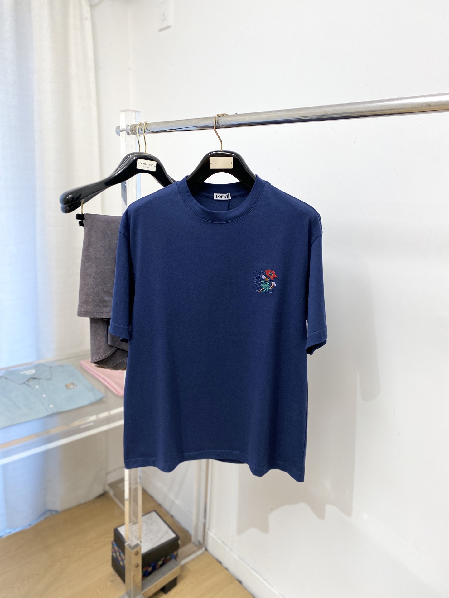 🌾退换！ 罗意威、2025新品短袖T恤，帅气时尚，胸前精致刺绣图案logo，简约百搭款。面料棉 不仅挺括