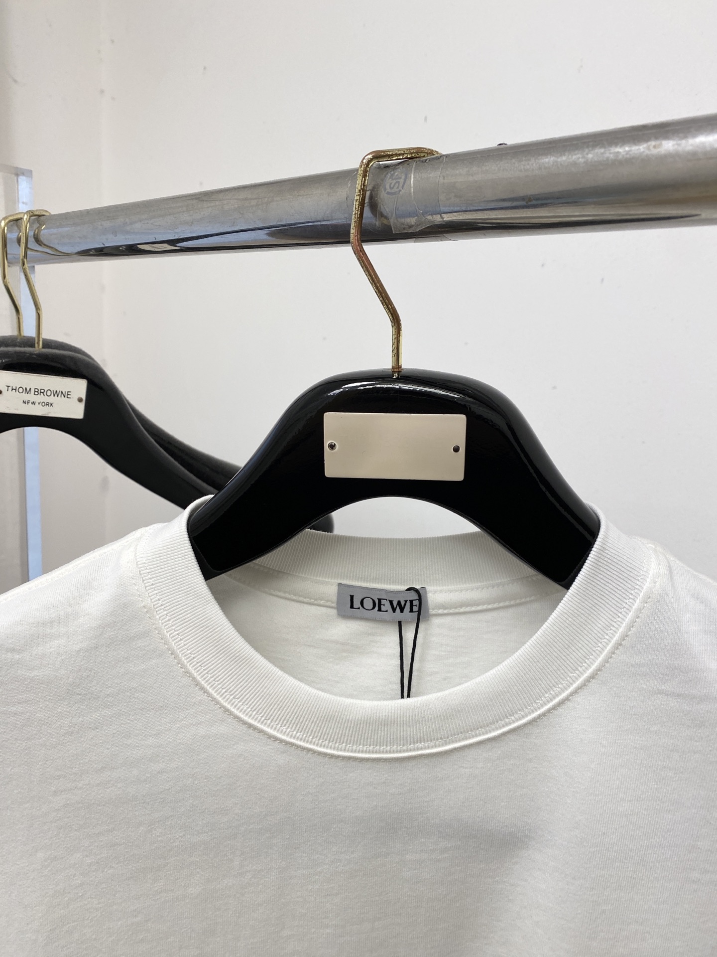 🌾退换！ 罗意威、2025新品短袖T恤，帅气时尚，胸前精致刺绣图案logo，简约百搭款。面料棉 不仅挺括