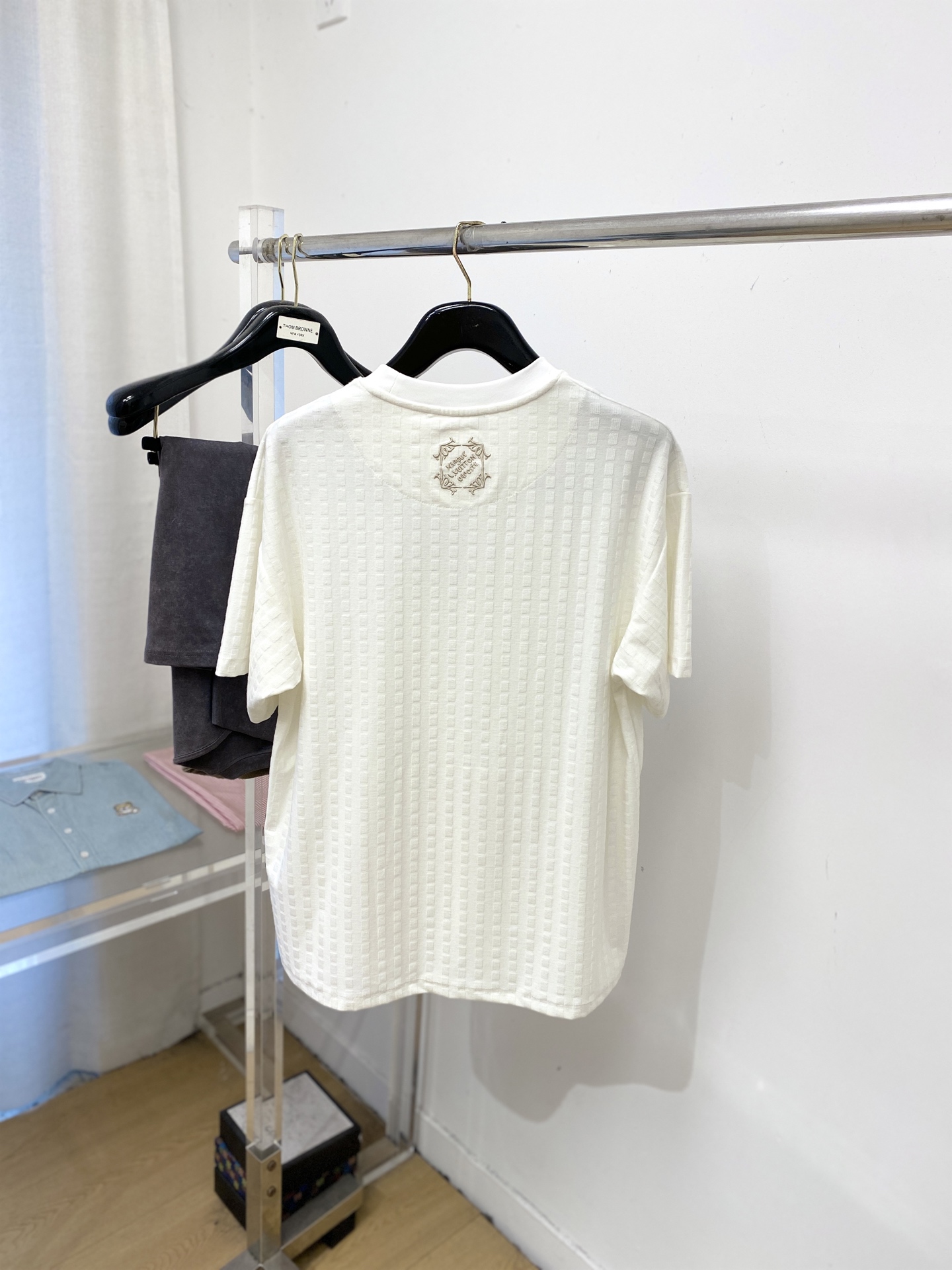 🌾退换！ 路易威登、2025新品短袖T恤，帅气时尚，胸前精致刺绣图案字母logo，简约百搭款。面料棉 不