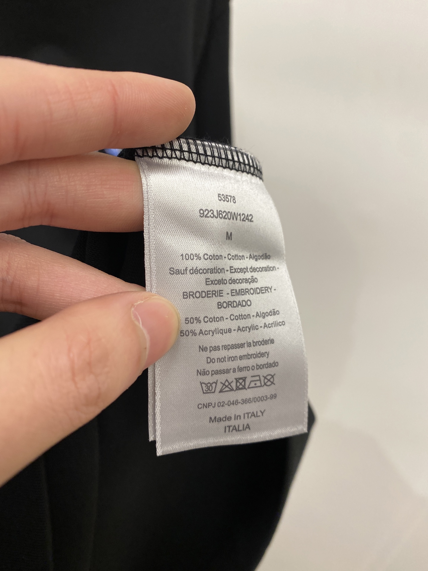 🌾退换！ 迪奥、2025新品短袖T恤，帅气时尚，胸前顶级印花字母logo，简约百搭款。面料棉 不仅挺括，