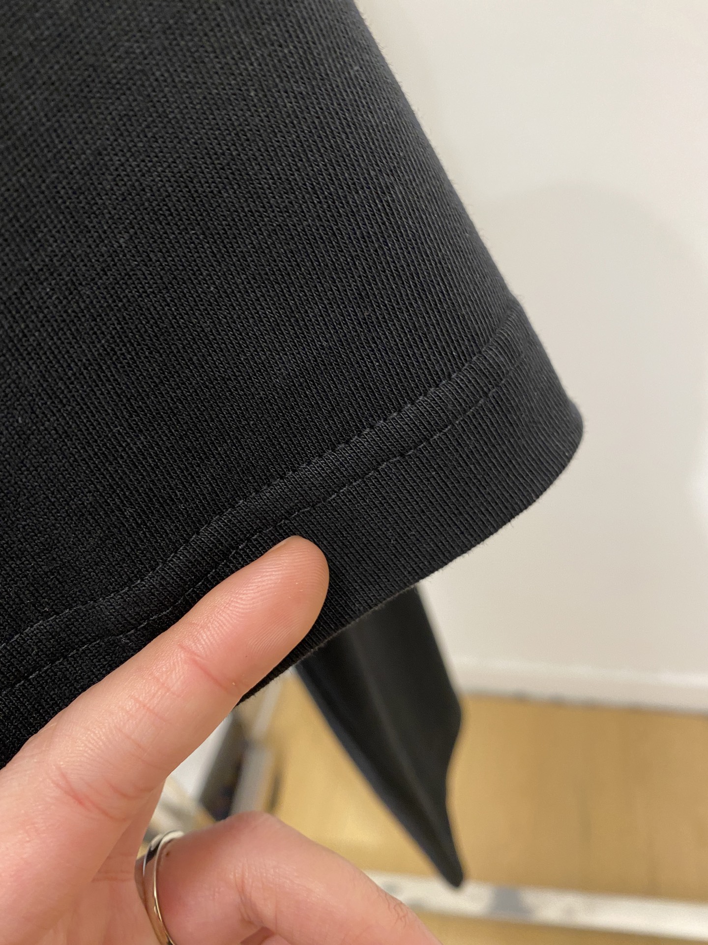 🌾退换！ 迪奥、2025新品短袖T恤，帅气时尚，胸前顶级印花字母logo，简约百搭款。面料棉 不仅挺括，