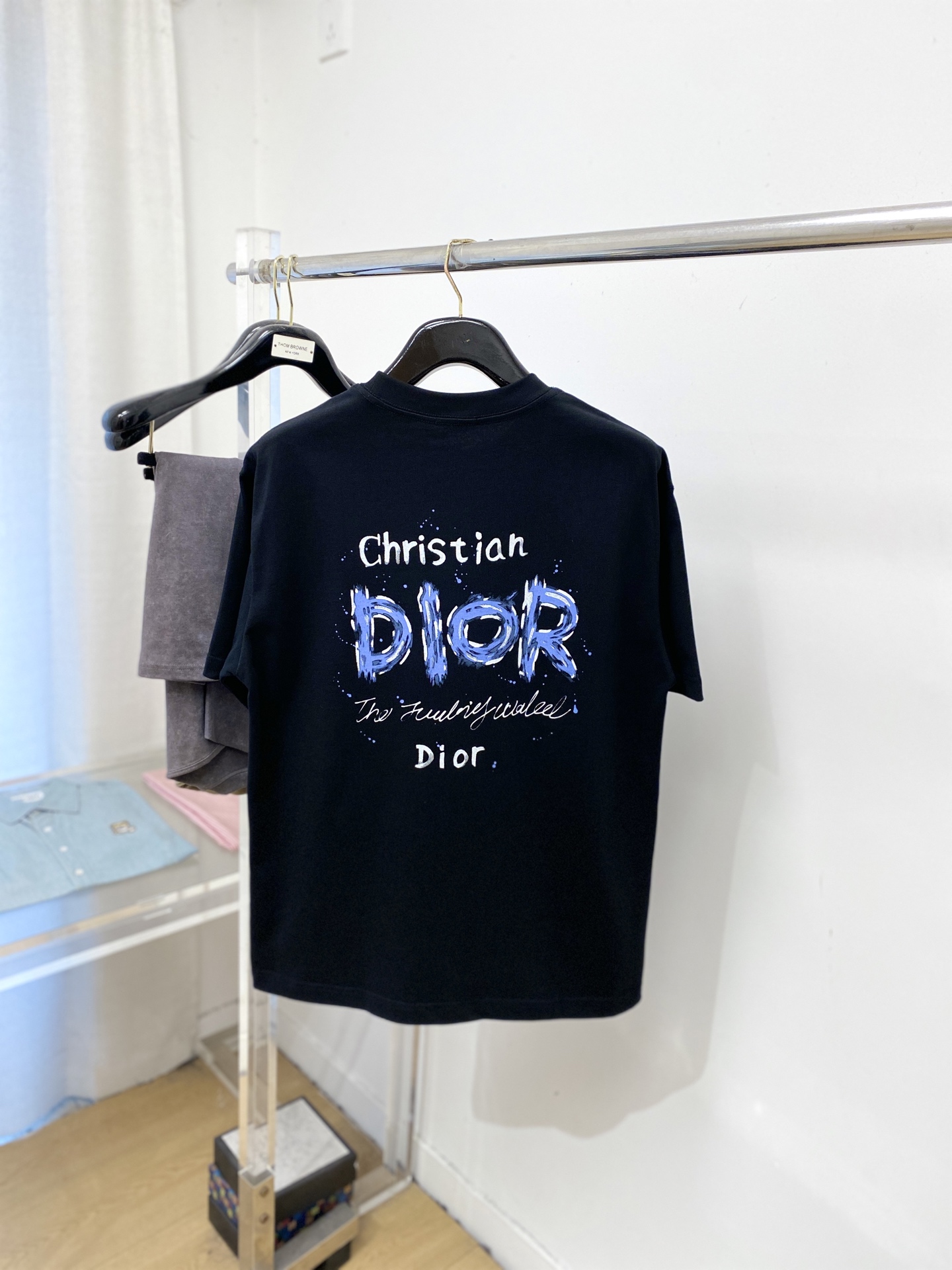 🌾退换！ 迪奥、2025新品短袖T恤，帅气时尚，胸前顶级印花字母logo，简约百搭款。面料棉 不仅挺括，