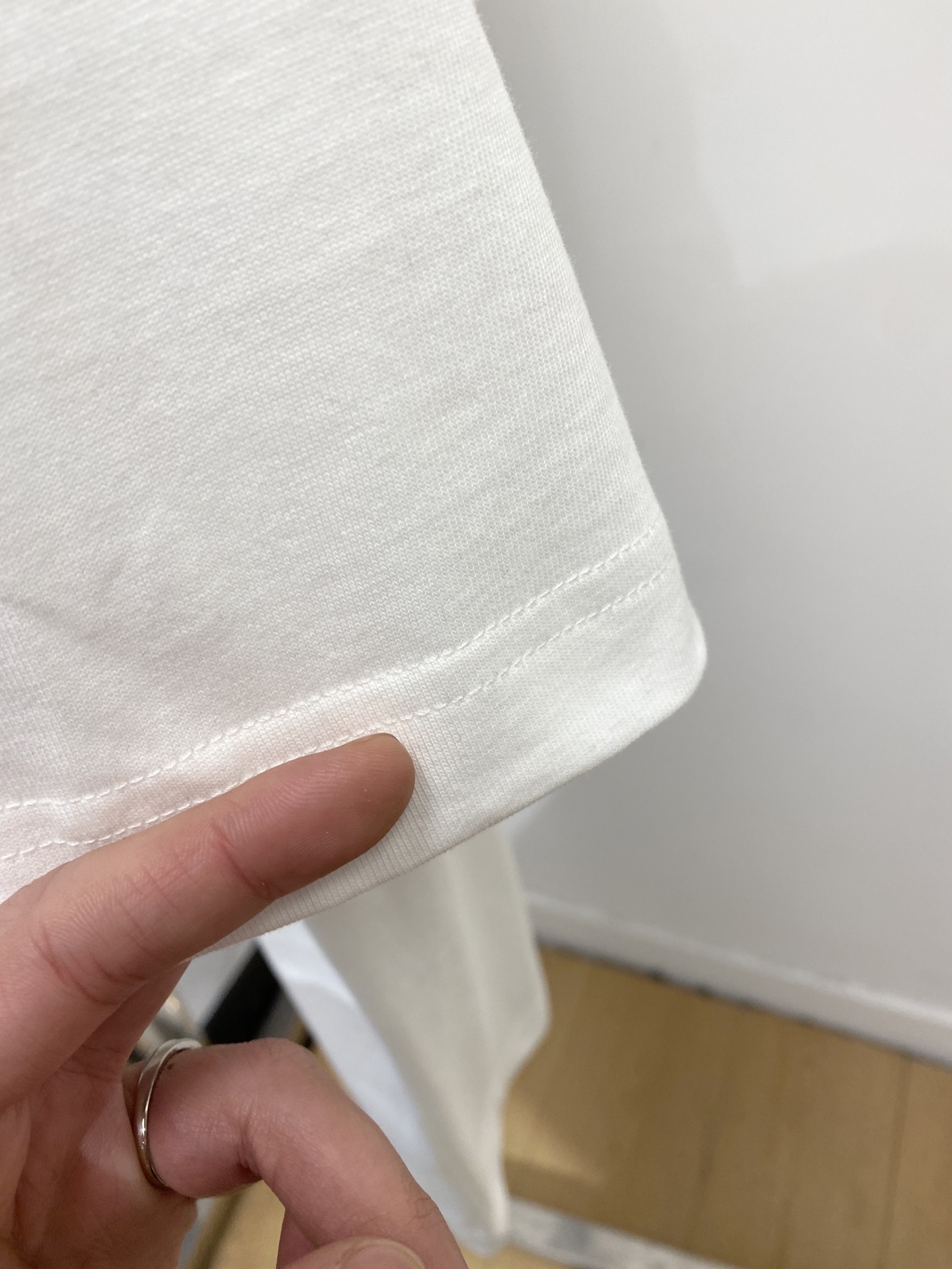 🌾退换！ 迪奥、2025新品短袖T恤，帅气时尚，胸前顶级印花字母logo，简约百搭款。面料棉 不仅挺括，