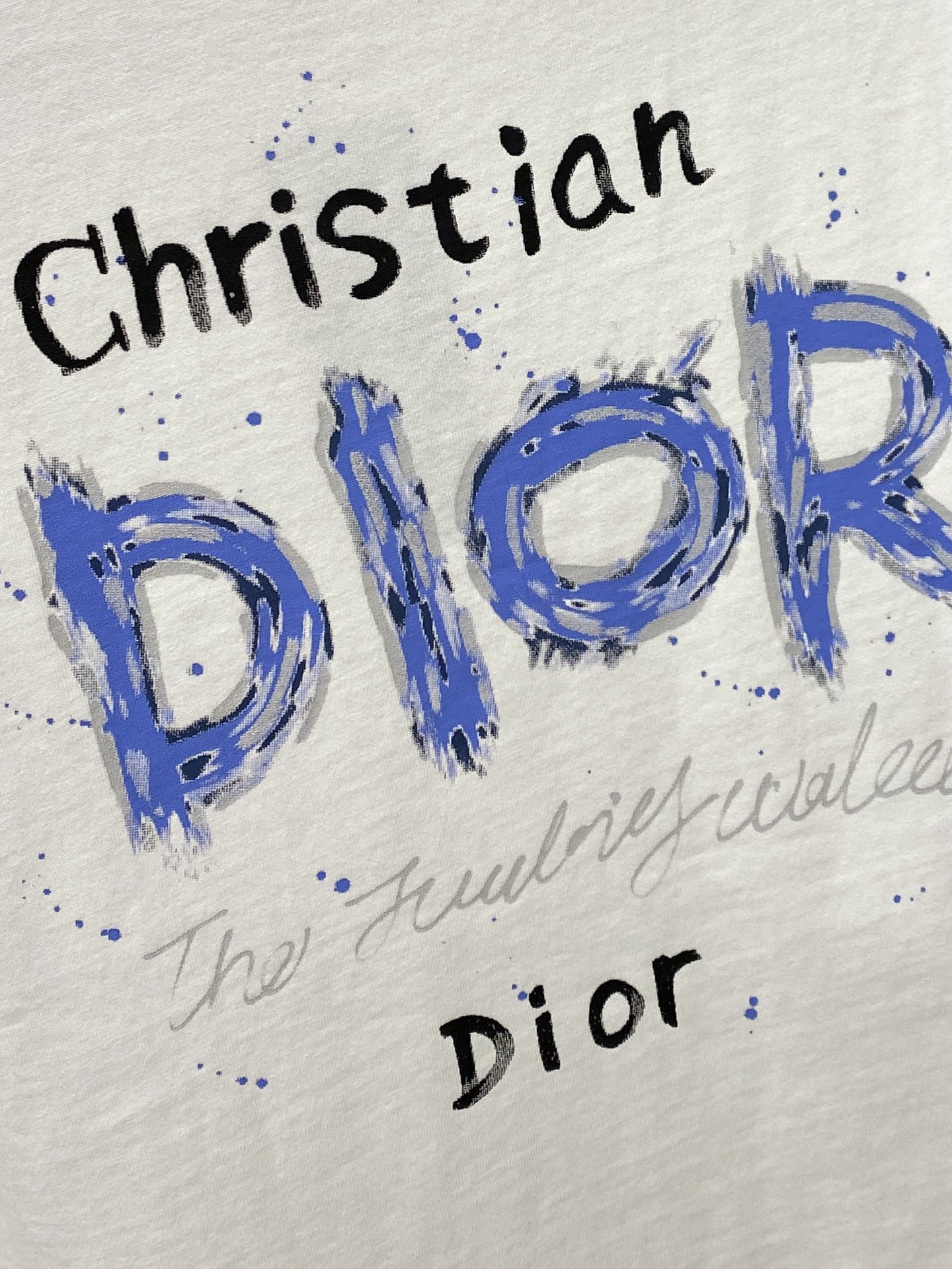 🌾退换！ 迪奥、2025新品短袖T恤，帅气时尚，胸前顶级印花字母logo，简约百搭款。面料棉 不仅挺括，