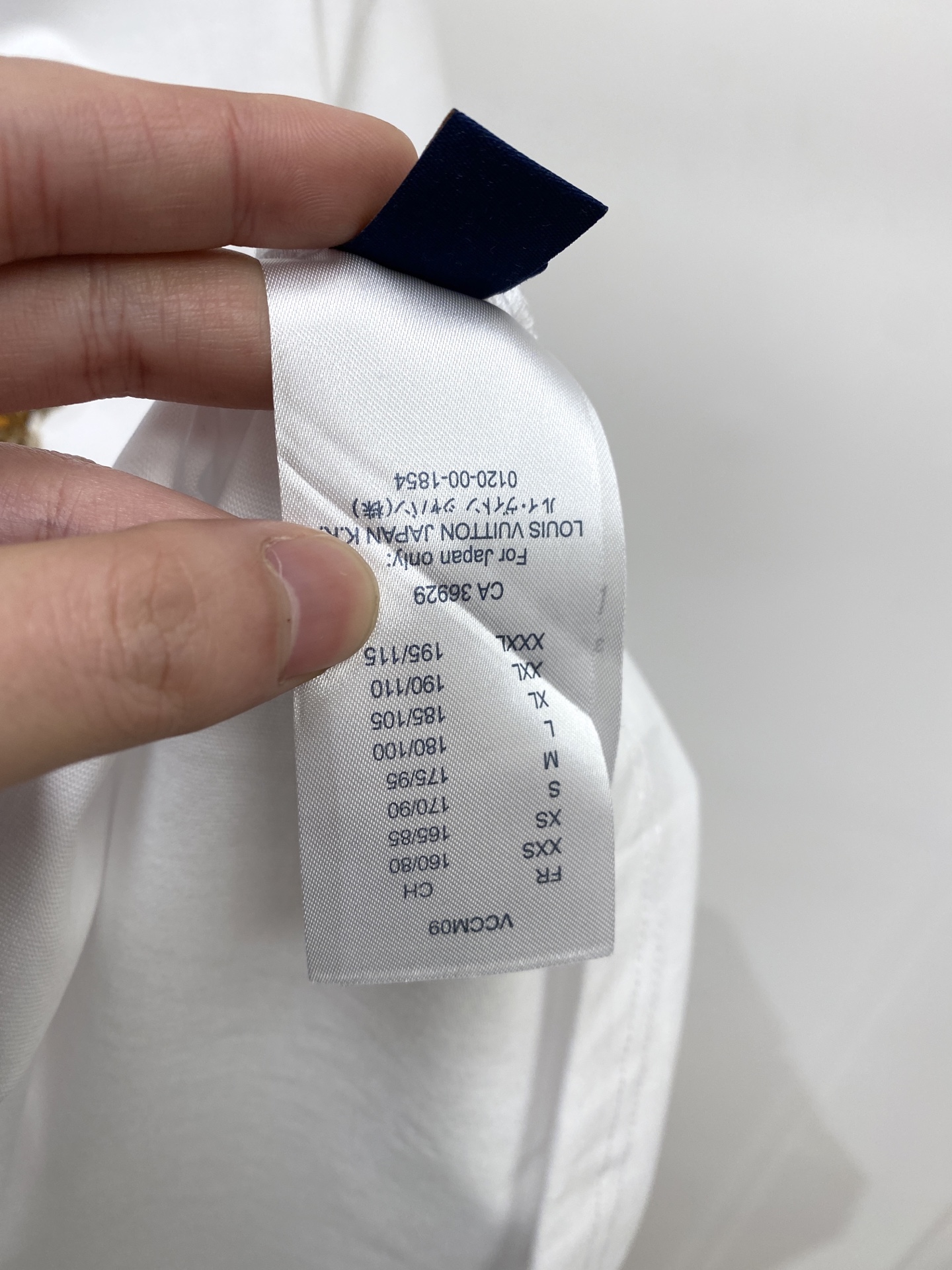 🌾退换！ 路易威登、2025新品短袖T恤，帅气时尚，胸前精致刺绣图案logo，简约百搭款。面料棉 不仅挺