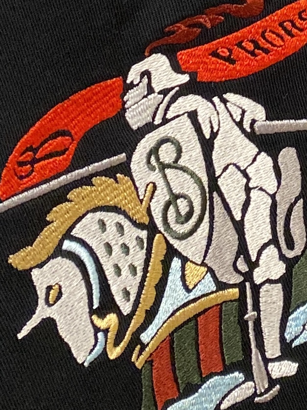 🌾退换！ 巴宝莉、2025新品短袖T恤，帅气时尚，胸前精致刺绣图案字母logo，简约百搭款。面料棉 不仅