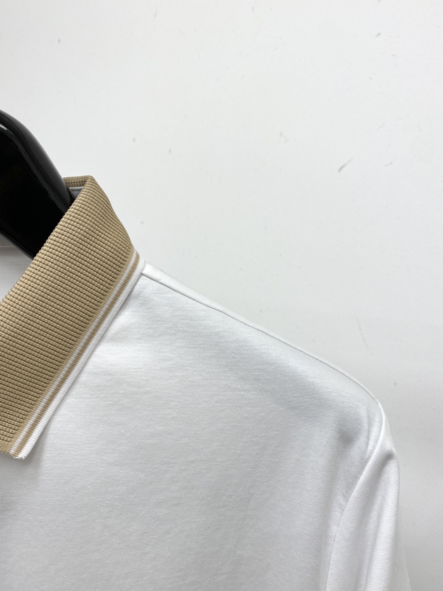 Loro piana、2026新品短袖T恤，帅气时尚，胸前顶级印胶图案字母logo，简约百搭款。面料棉 