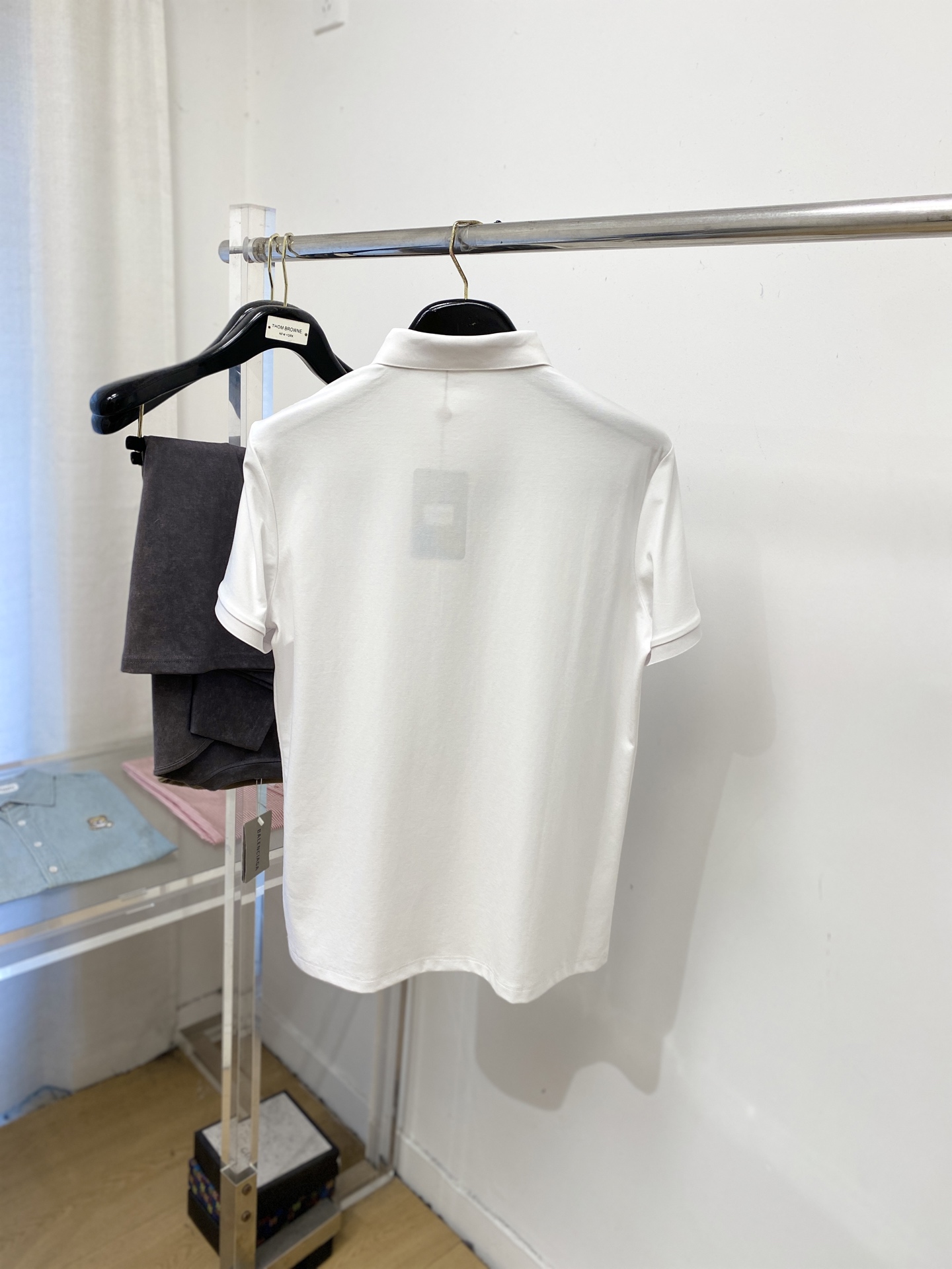 Loro piana、2026新品短袖T恤，帅气时尚，胸前顶级凹凸印胶图案字母logo，简约百搭款。面料