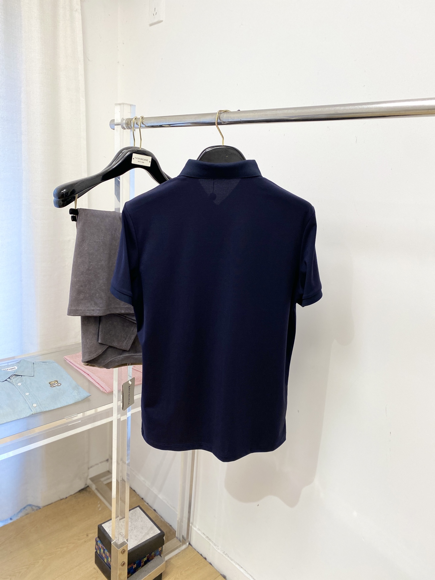 Loro piana、2026新品短袖T恤，帅气时尚，胸前顶级凹凸印胶图案字母logo，简约百搭款。面料