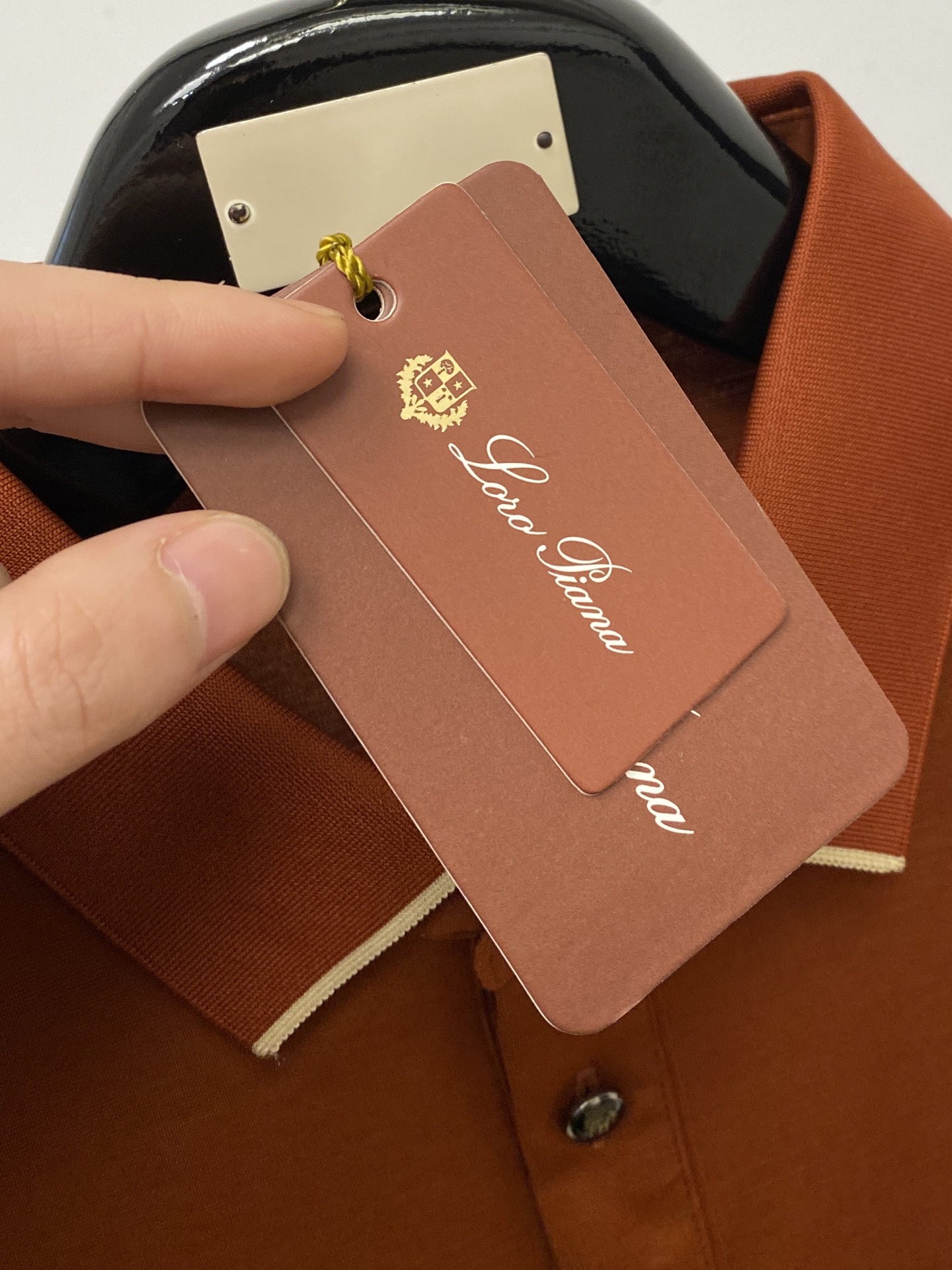Loro piana、2026新品短袖T恤，帅气时尚，胸前顶级凹凸印胶图案字母logo，简约百搭款。面料